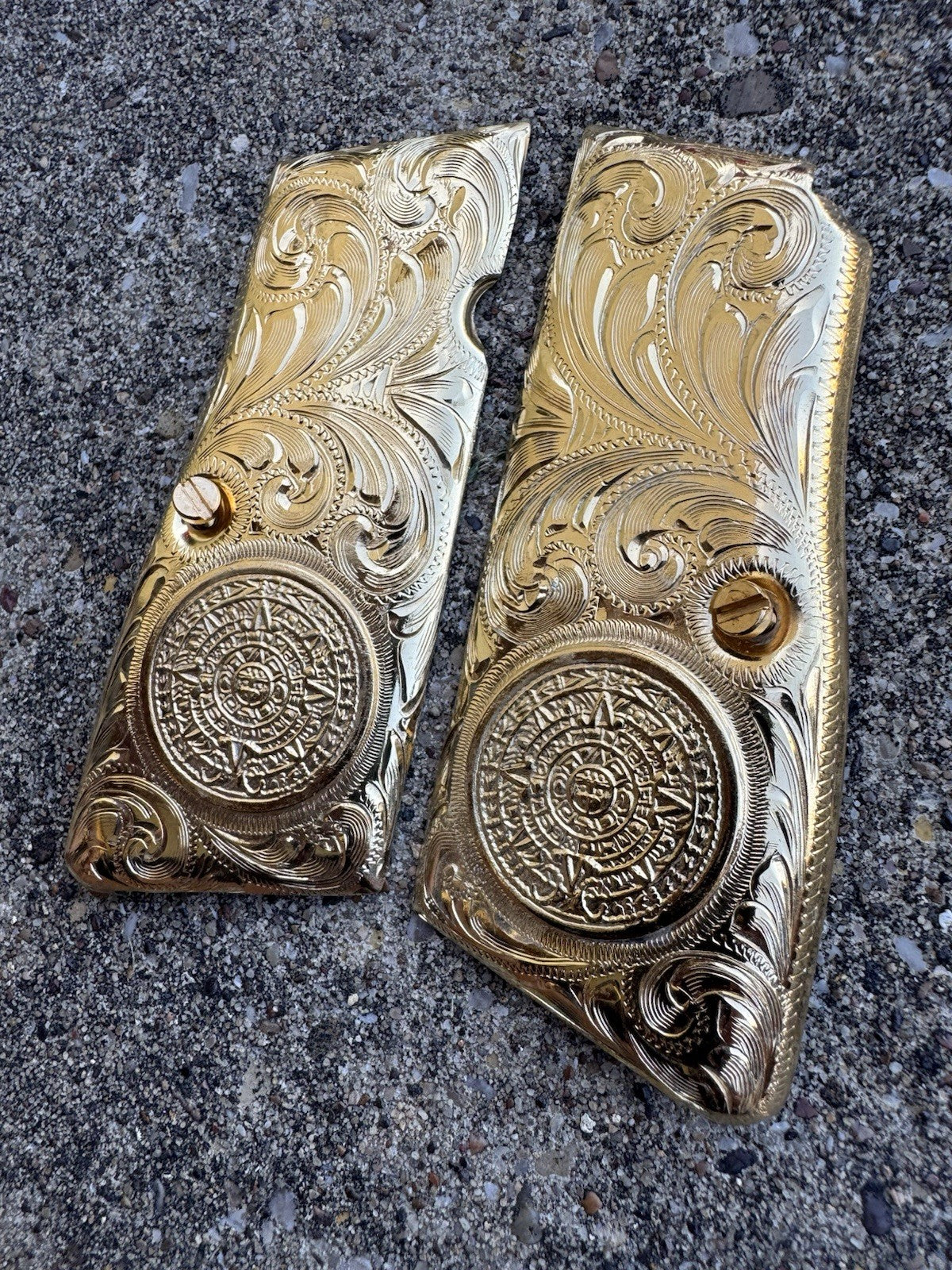 Browning Hi-Power 9mm Azteca Gold Gun Pistol Grip Cachas & 24k Screws