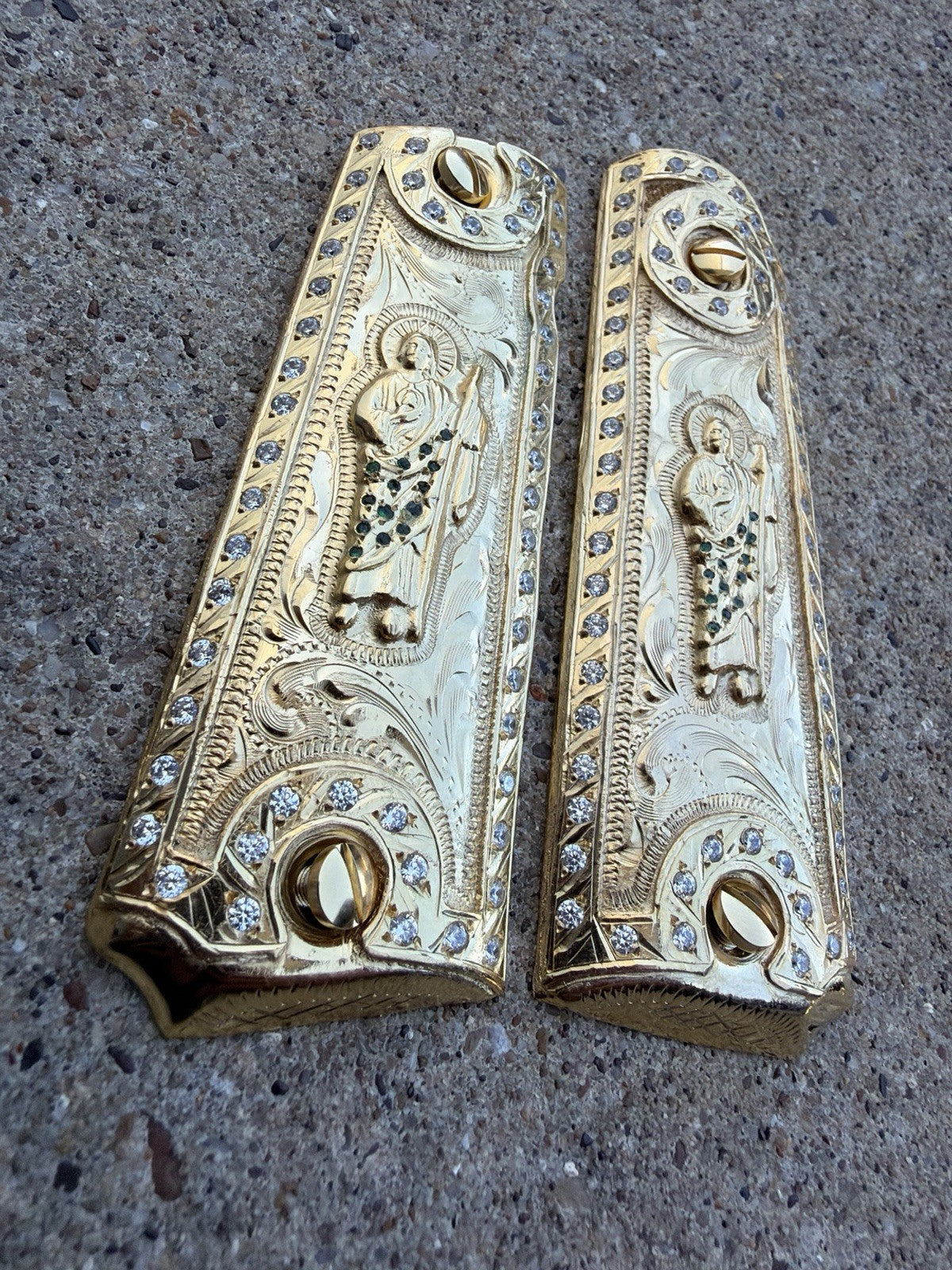 1911 ZIRCONIAS 45 38 SUPER COLT SAN JUDAS GOLD GUN PISTOL GRIP CACHAS & 24KSCREW