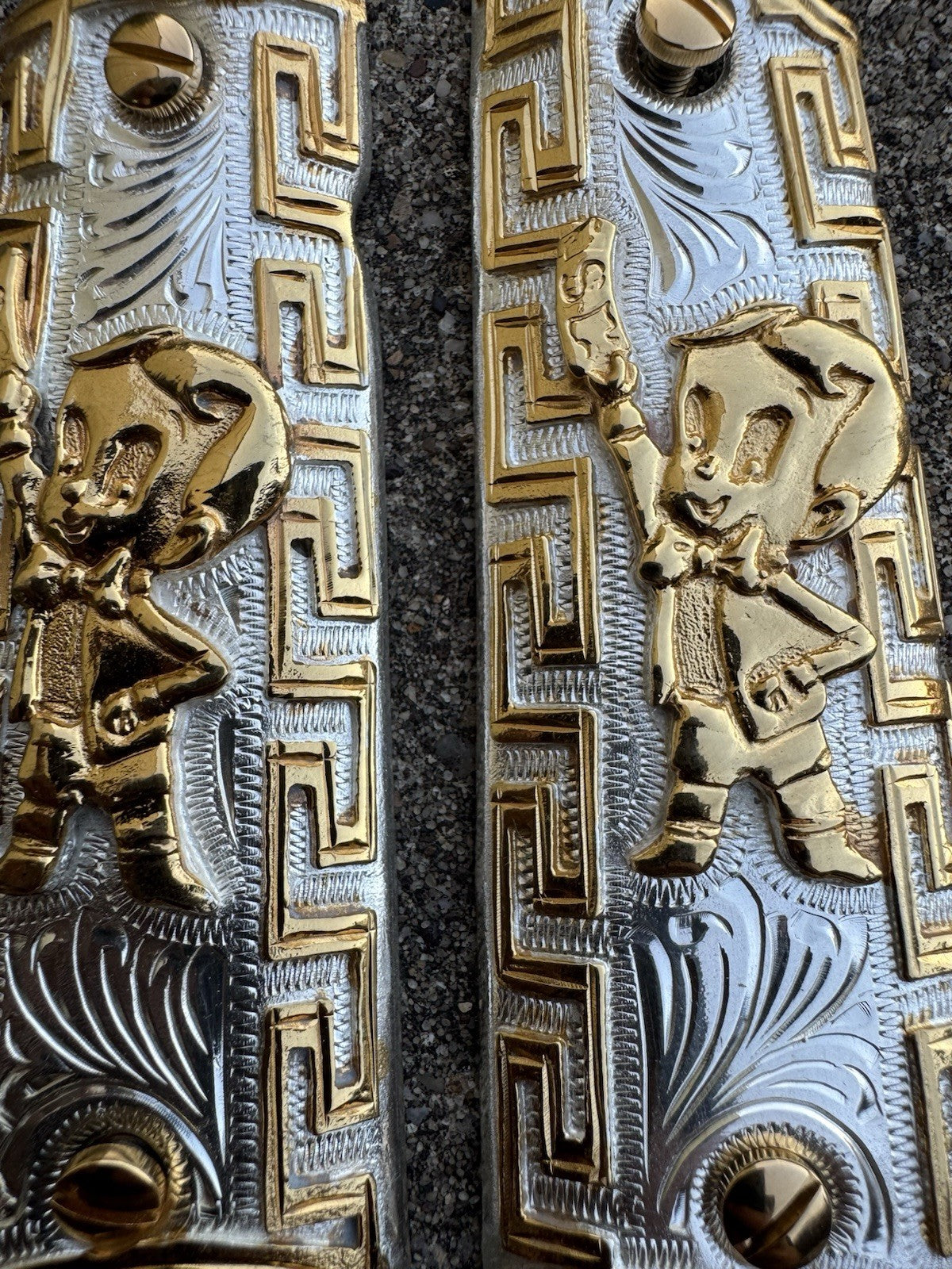 1911 45 38 Super Full Size Richie Rich Gold Gun Pistol Grip Cachas & 24K Screws