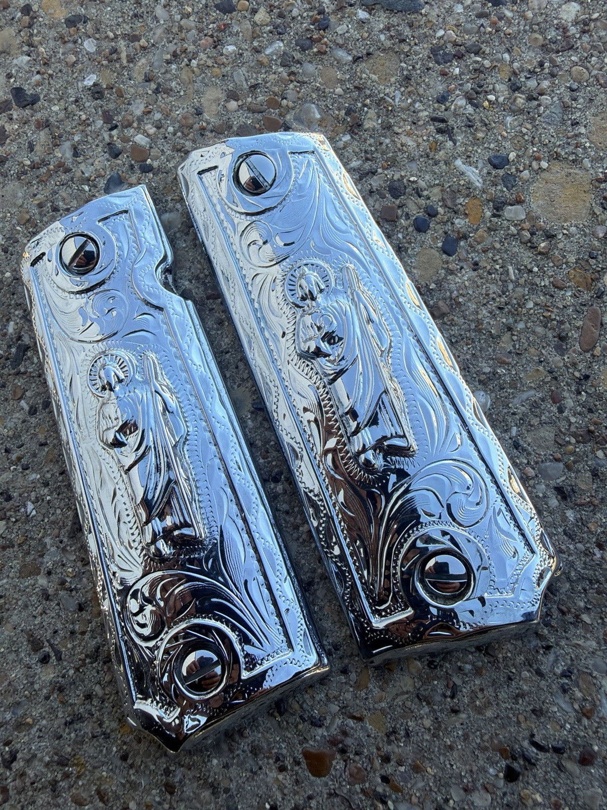 1911 45 38 Super Full Size San Judas Gun Pistol Grip Cachas & Polished Screws