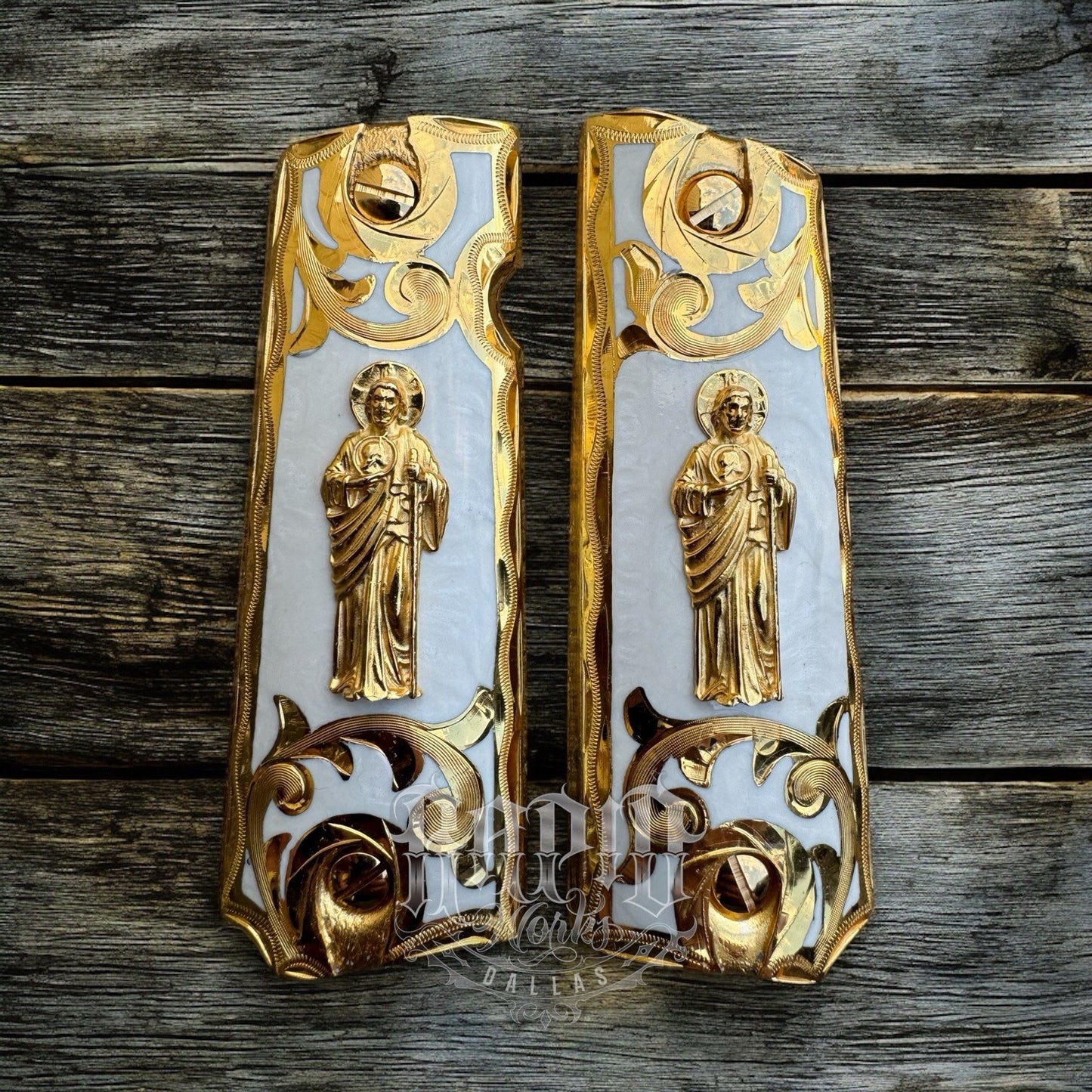 1911 45 38 Super Full Size San Judas Gold Gun Pistol Grip Cachas & 24K Screws