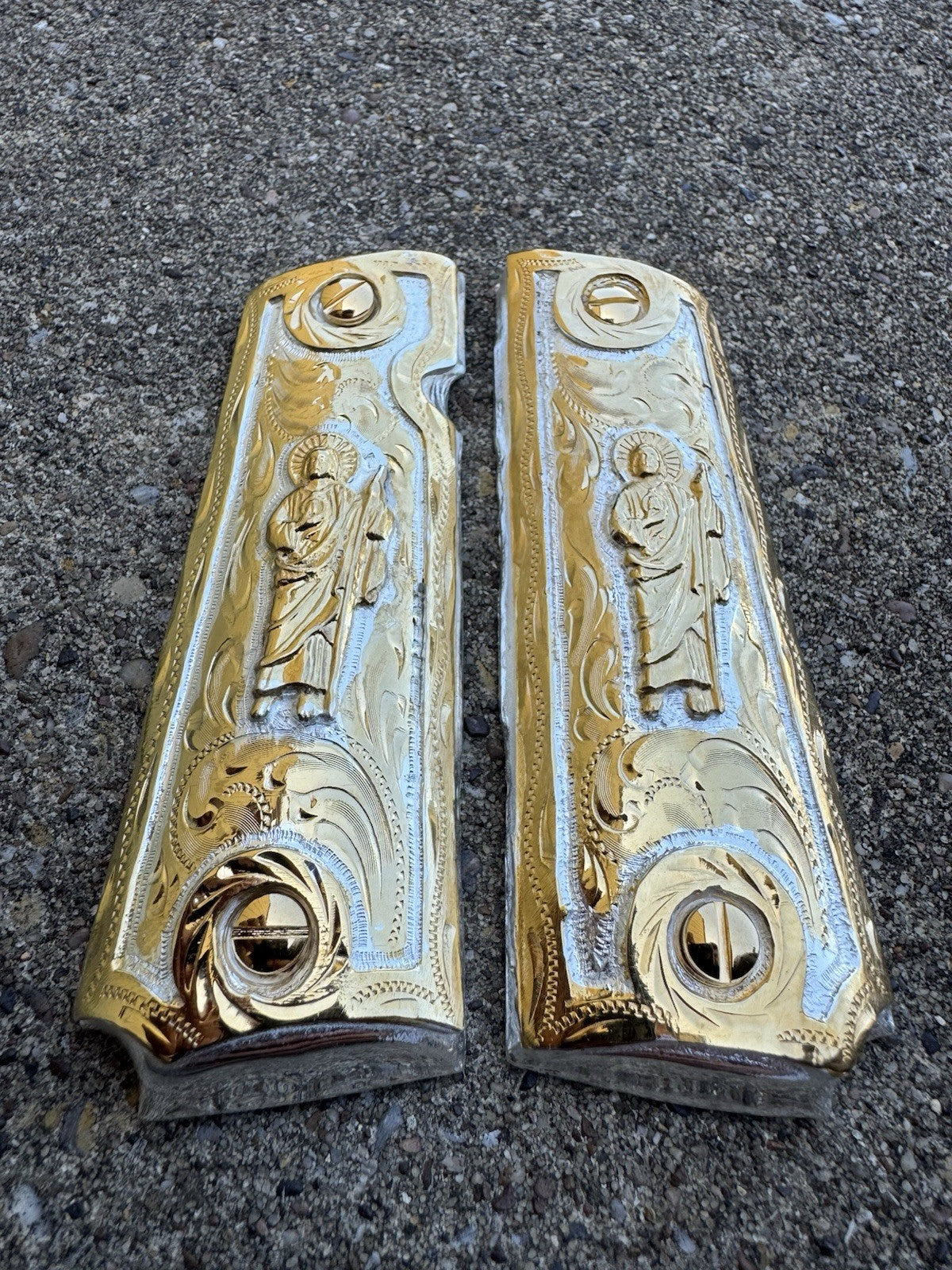 1911 45 38 Super Full Size San Judas Gold Gun Pistol Grip Cachas & 24K Screws