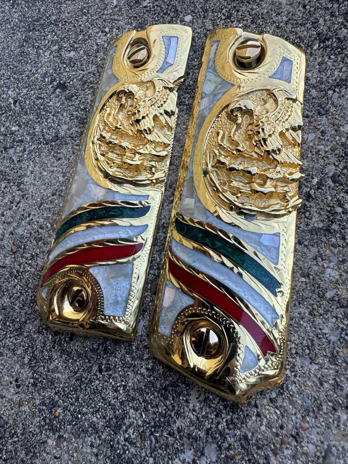 1911 45 38 Super Full Size Mexican Eagle Gold Gun Pistol Grip Cachas & 24K Screw