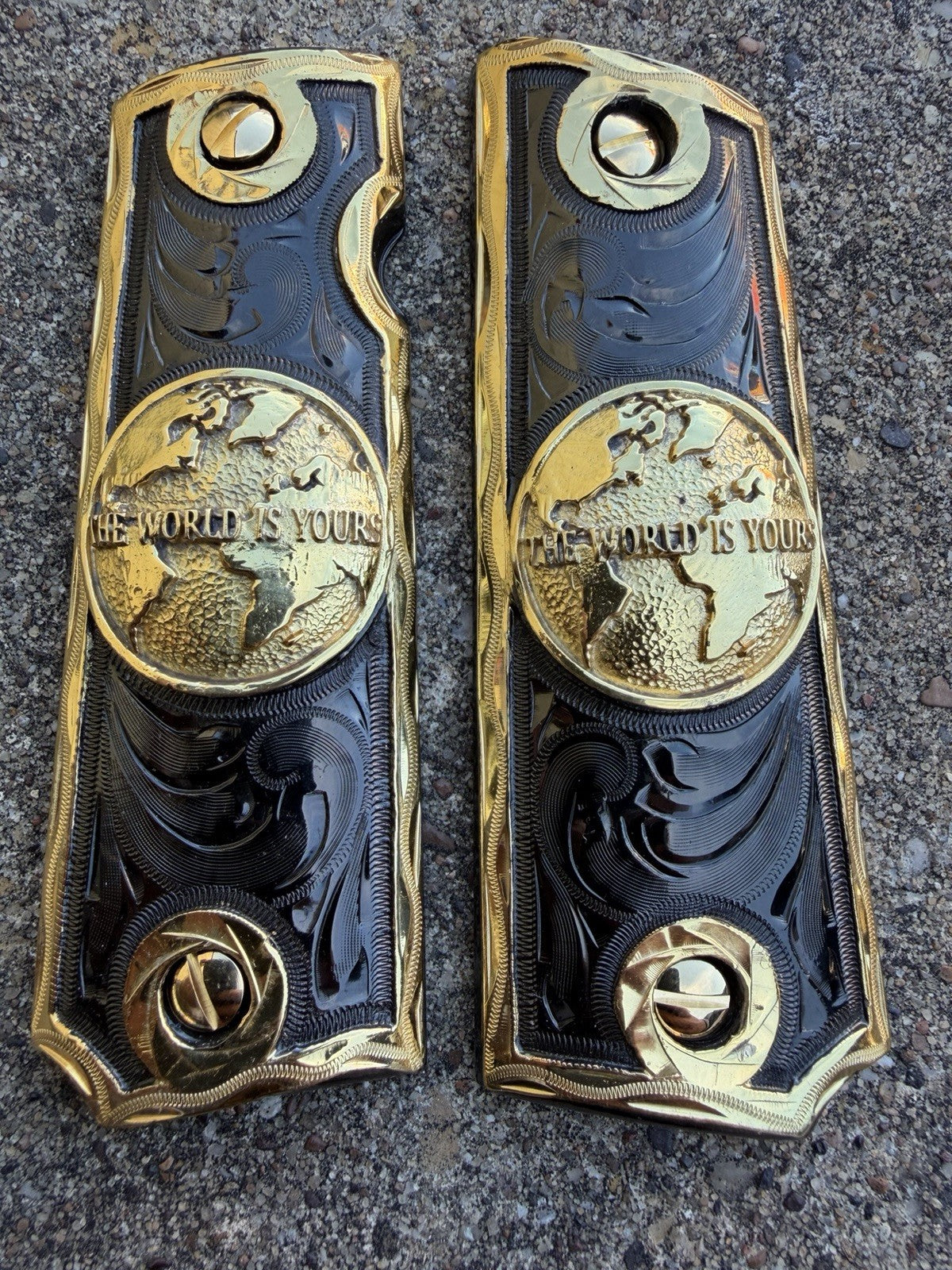 1911 45 38 Super Full Size WORLD IS YOURS Gold Gun Pistol Grip Cachas &24K Screw