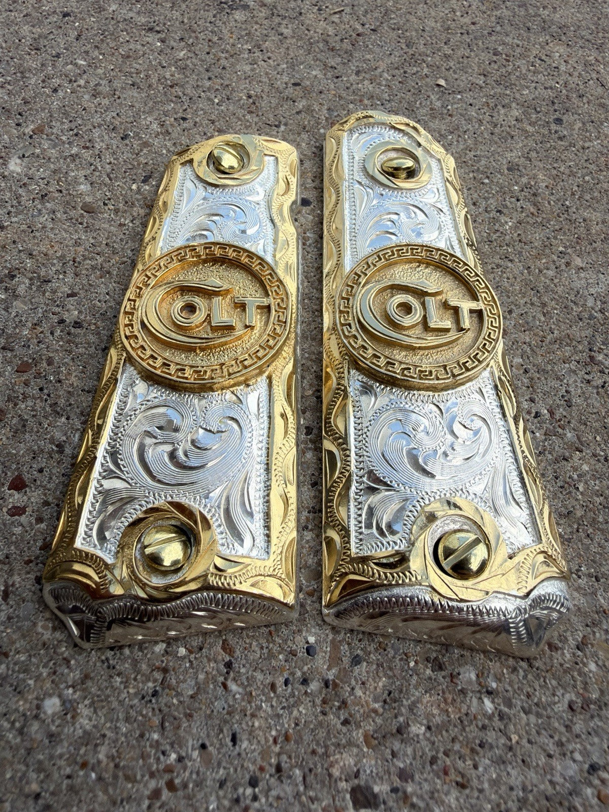 1911 45 38 Super Full Size COLT Gold Gun Pistol Grip Cachas & 24K Screws