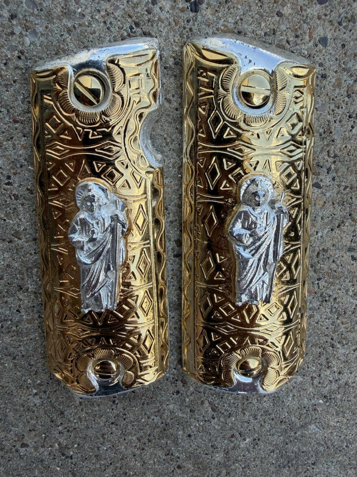 1911 45 38 Super Full Size San Judas Gold Gun Pistol Grip Cachas & 24K Screws