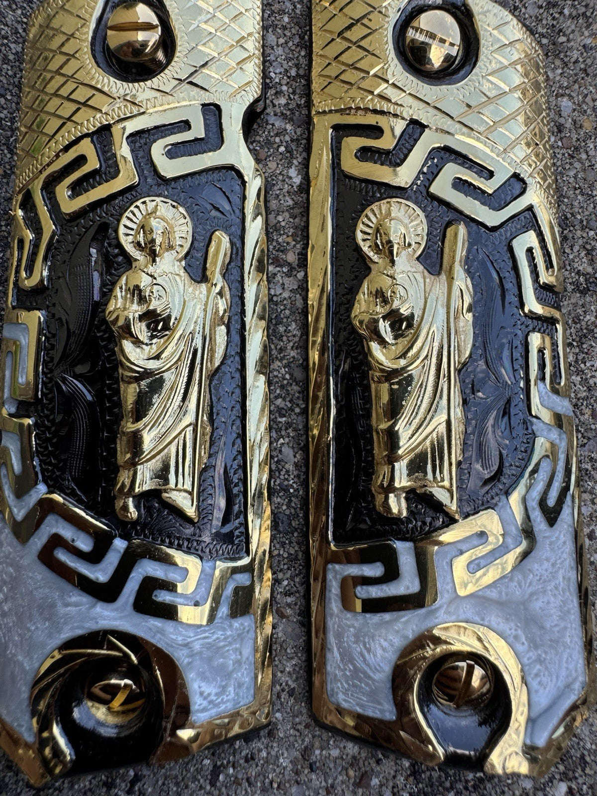 1911 45 38 Super Full Size San Judas Gold Gun Pistol Grip Cachas & 24K Screws