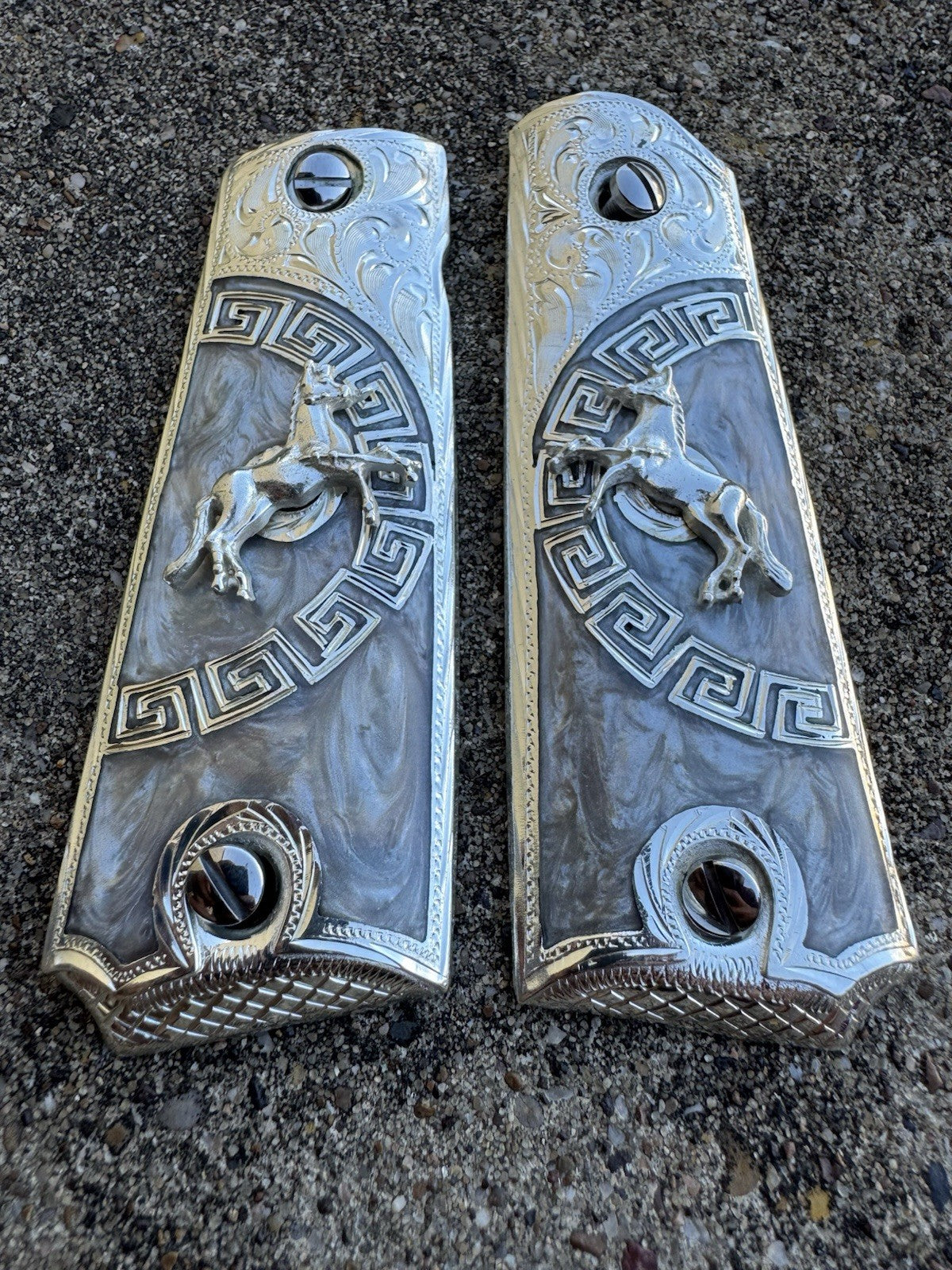 1911 45 38 Super Full Size Colt Horse Gun Pistol Grip Cachas & Polished Screws