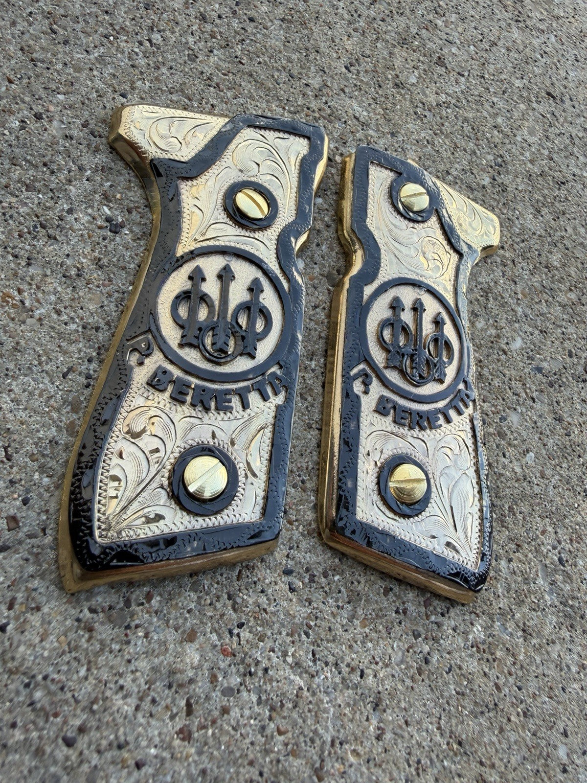 Beretta 92FS Cachas Gold Plated Pistol Custom Grips & Gold Screws