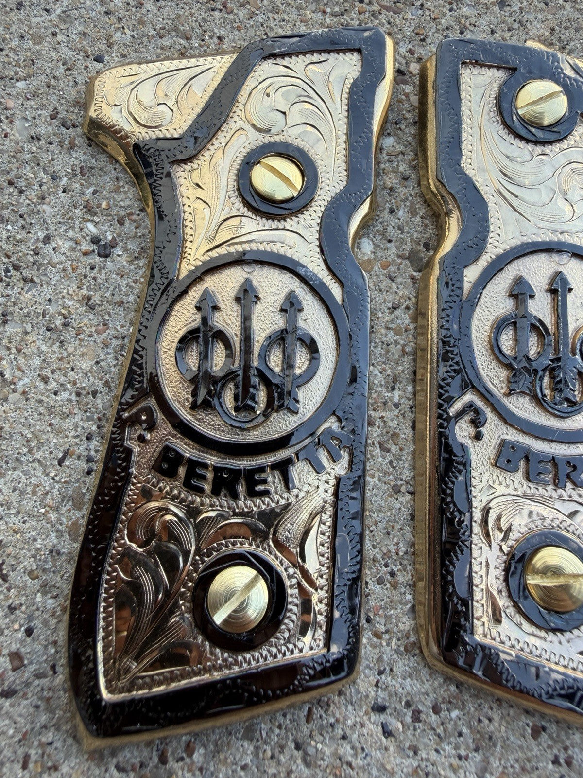 Beretta 92FS Cachas Gold Plated Pistol Custom Grips & Gold Screws