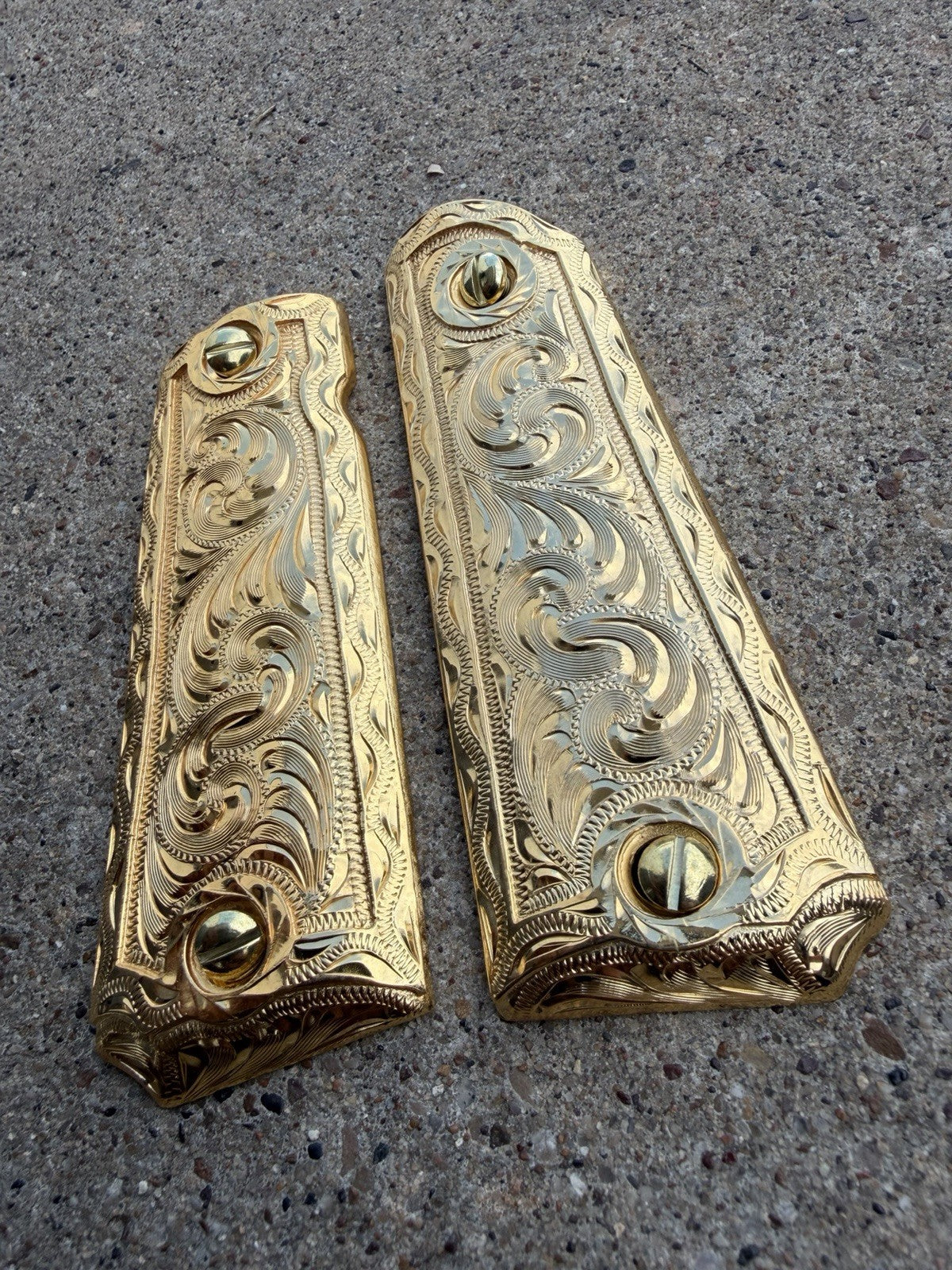 1911 45 38 Super Full Size Gold Gun Pistol Grip Cachas Chapeado & 24K Screws