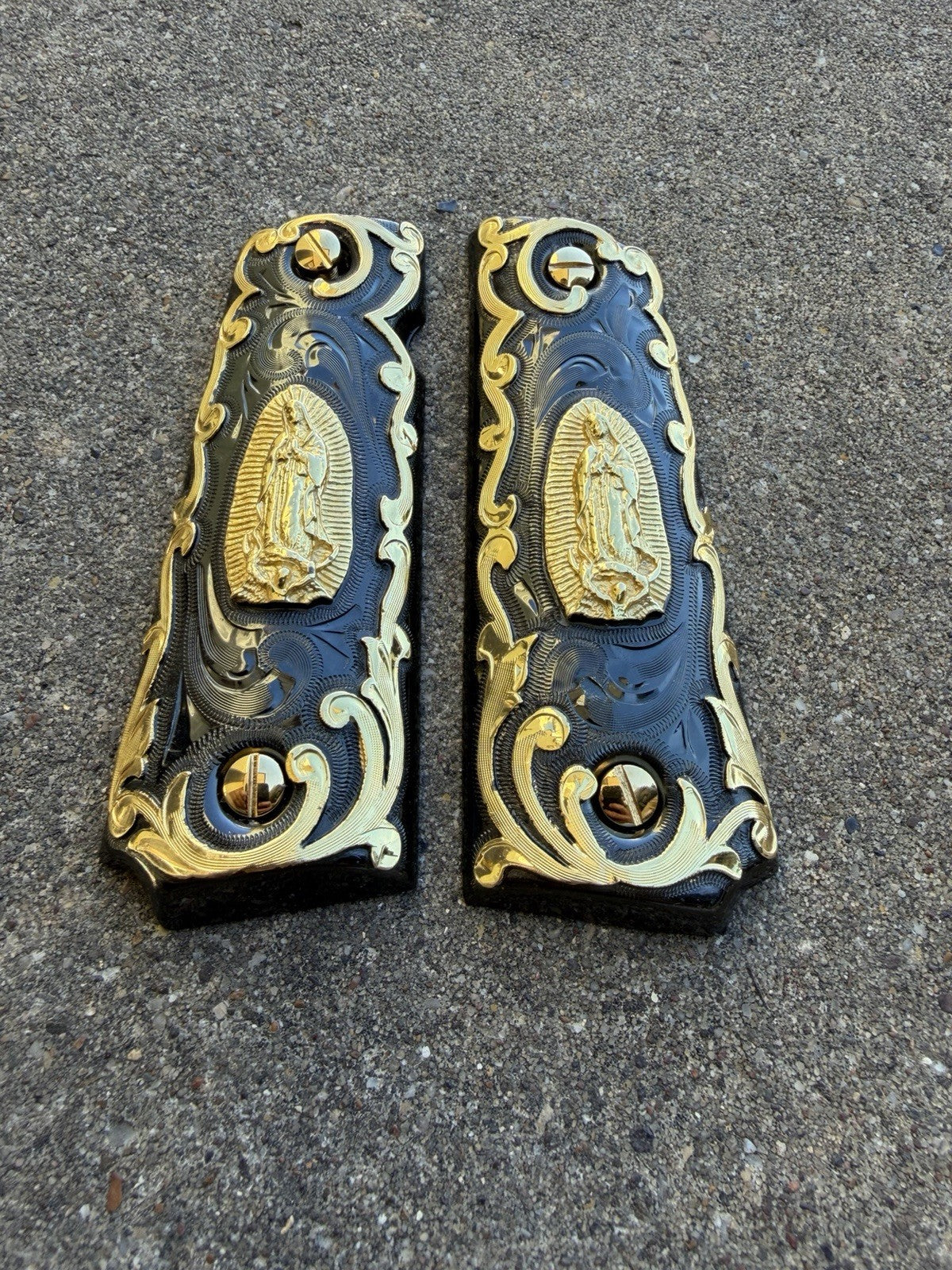 1911 45 38 Super Full Size Virgen De Guadalupe Gold Pistol Grip Cachas & Screws