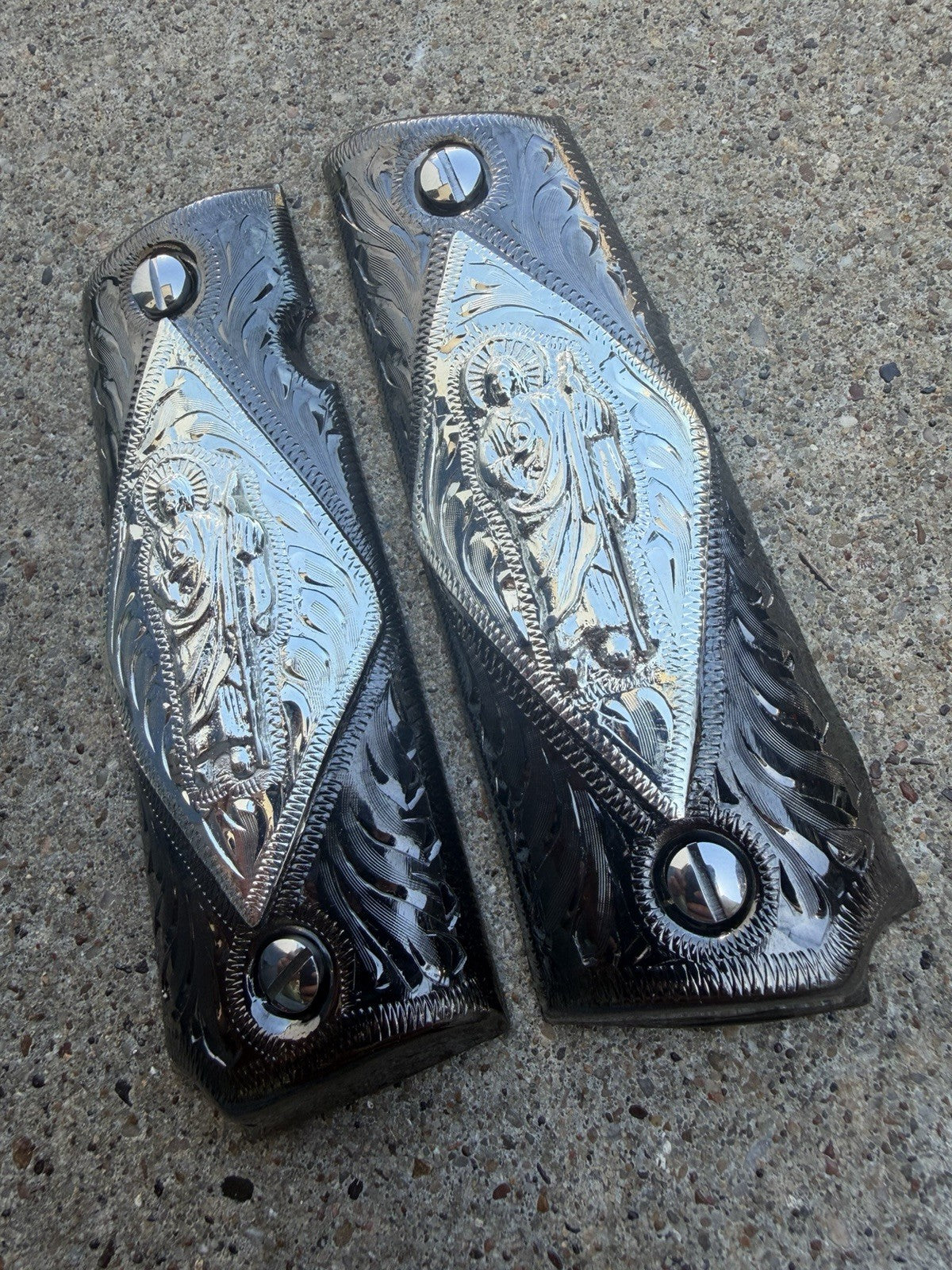 1911 45 38 Super Full Size San Judas Gun Pistol Grip Cachas & Polished Screws
