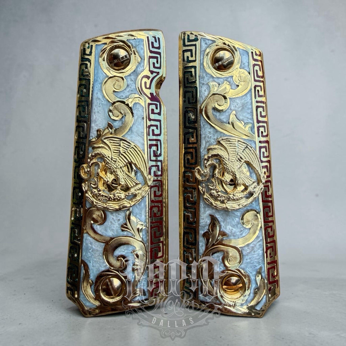 1911 45 38 Super Full Size Mexican Eagle Gold Gun Pistol Grip Cachas & 24K Screw