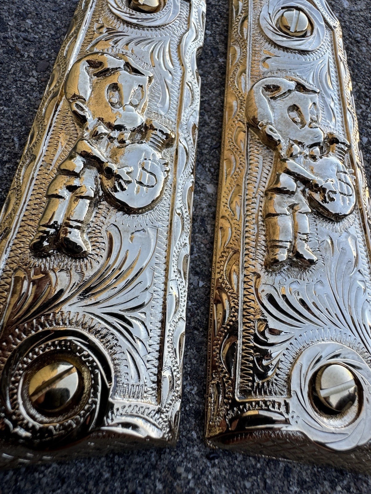 1911 45 38 Super Full Size Richie Rich Gold Gun Pistol Grip Cachas & 24K Screws