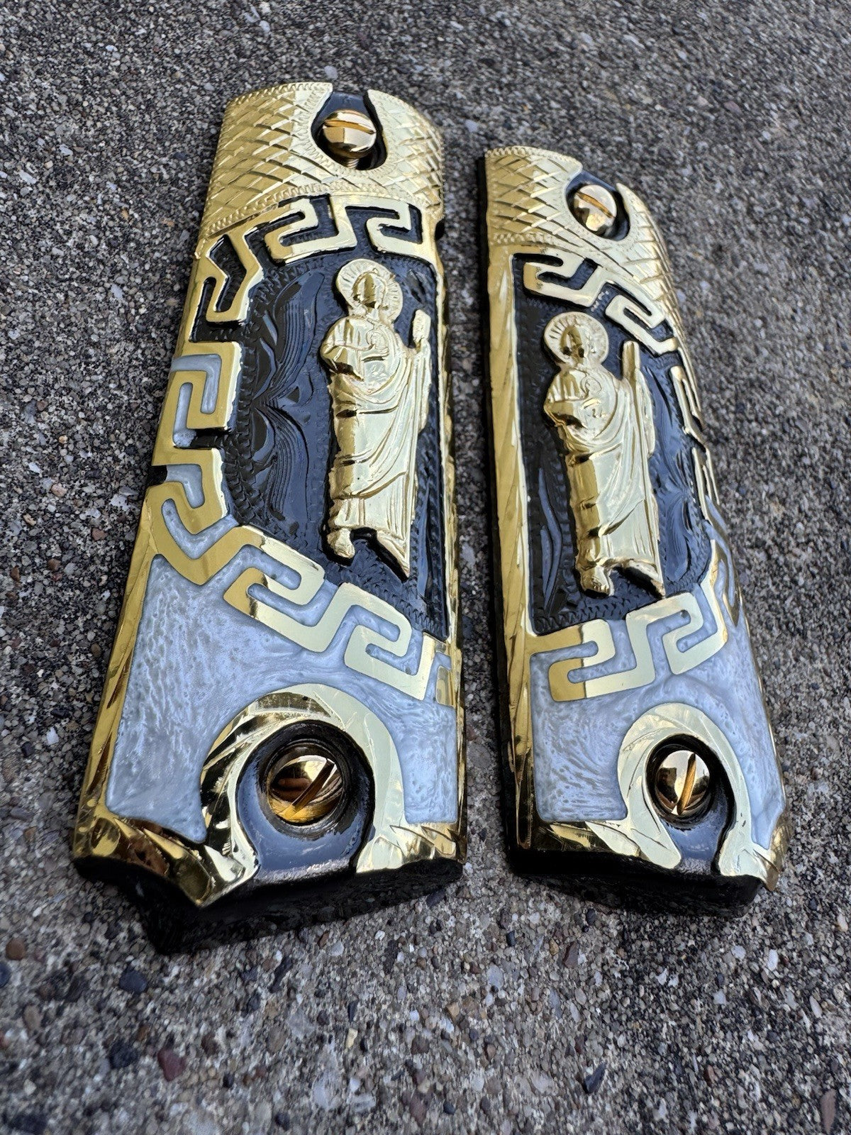 1911 45 38 Super Full Size San Judas Gold Gun Pistol Grip Cachas & 24K Screws