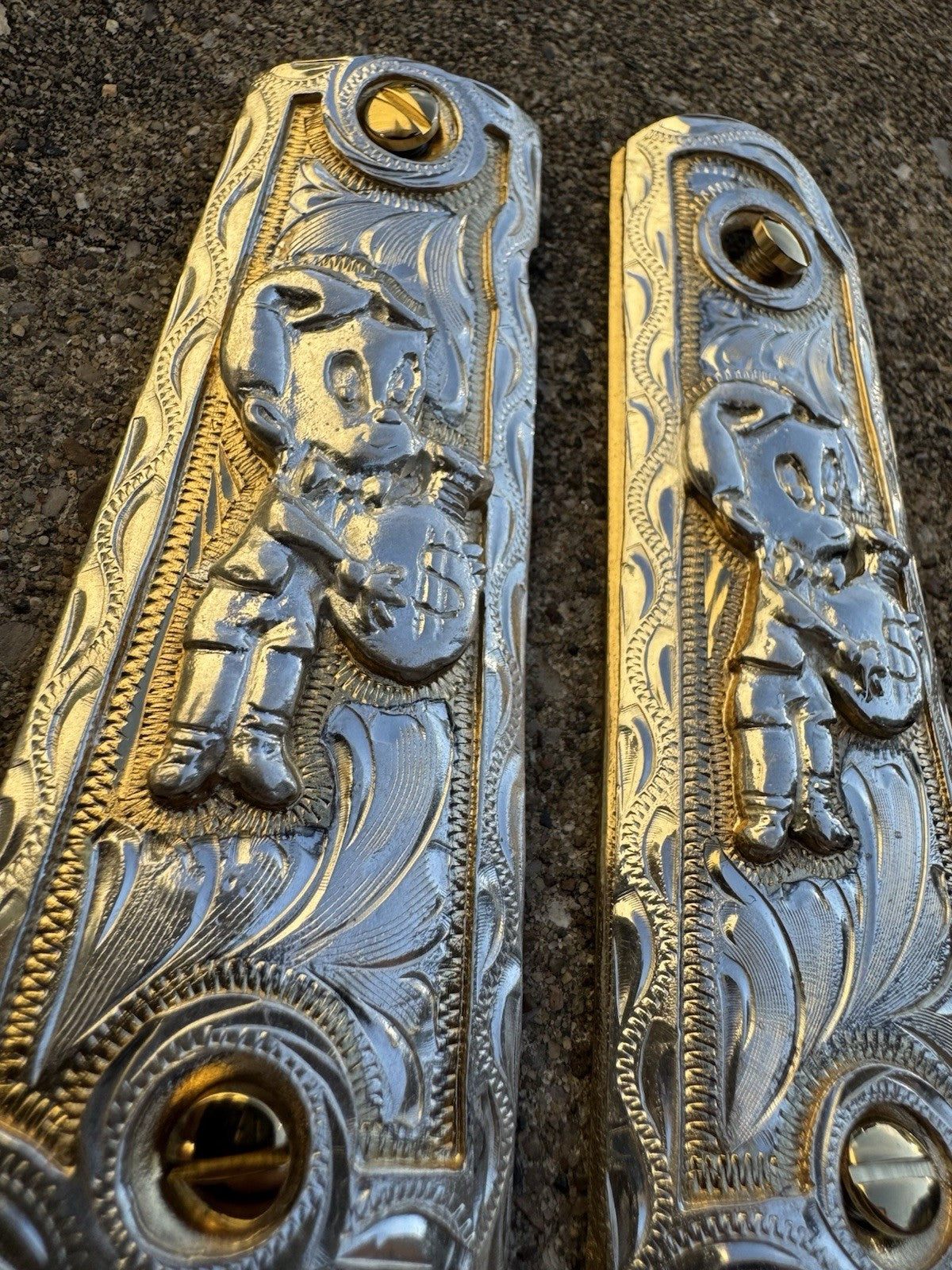 1911 45 38 Super Full Size Richie Rich Gold Gun Pistol Grip Cachas & 24K Screws