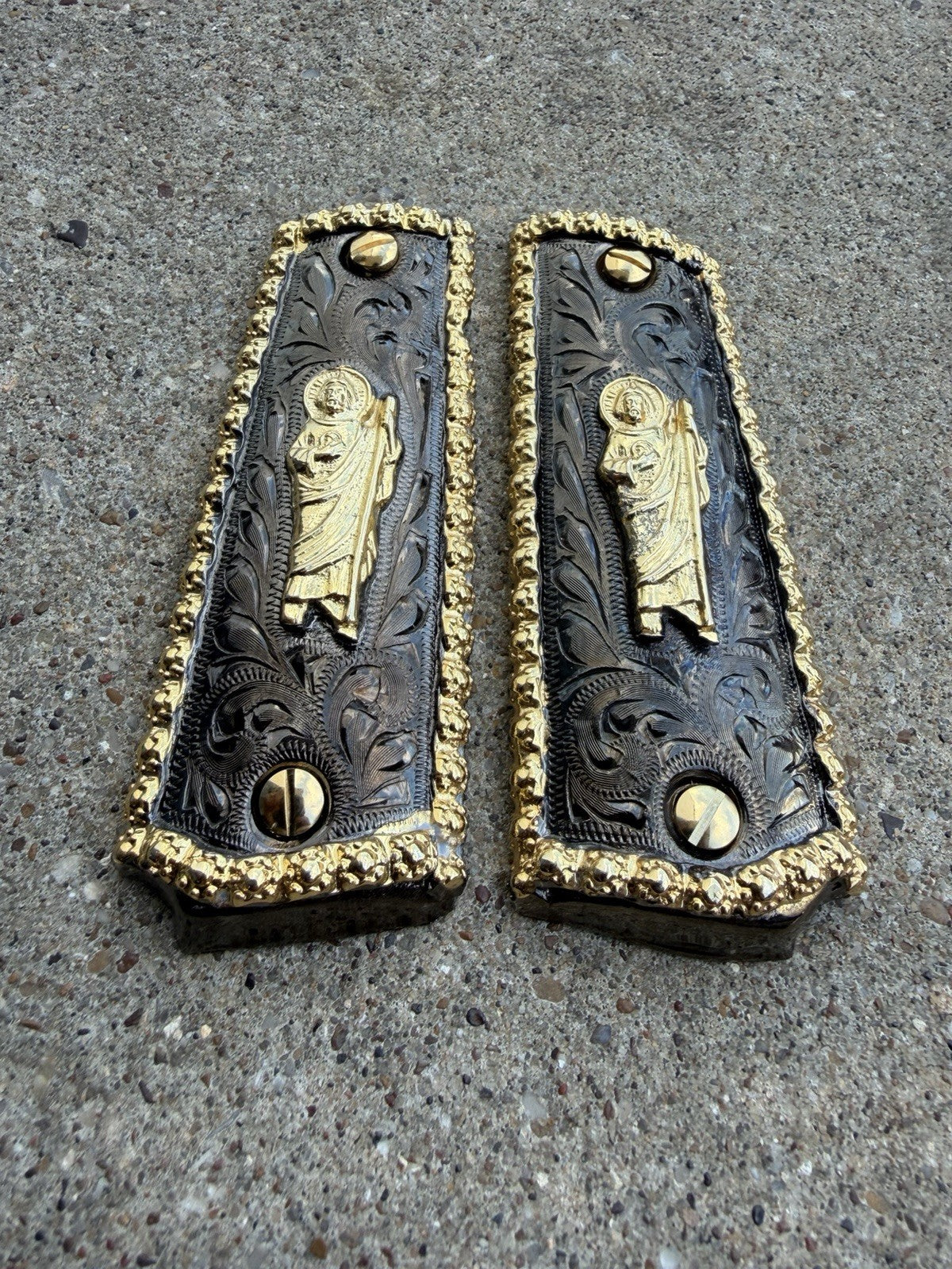 1911 45 38 Super Full Size San Judas Gold Gun Pistol Grip Cachas & 24K Screws