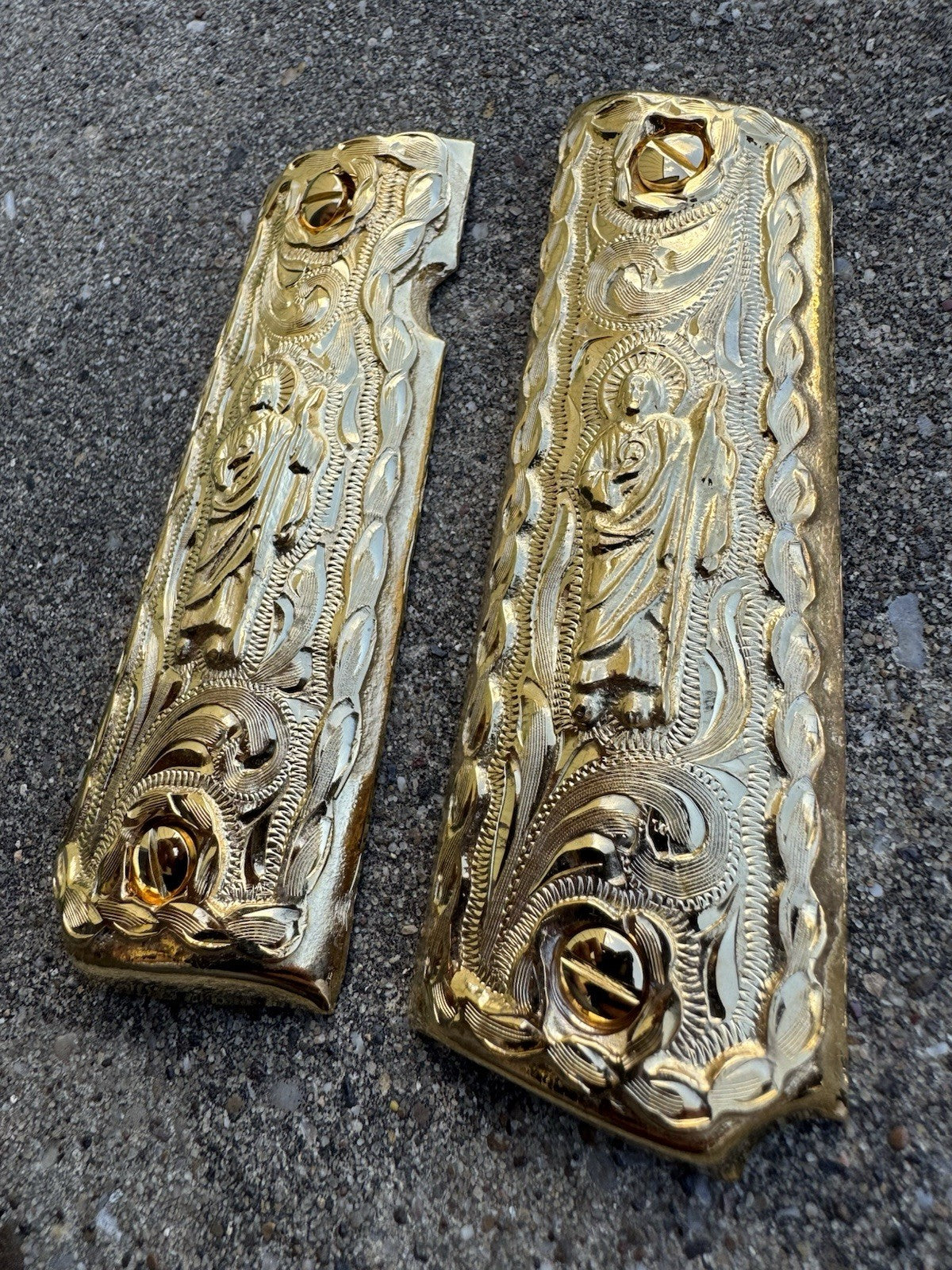 1911 45 38 Super Full Size San Judas Gold Gun Pistol Grips Cachas & 24K Screws