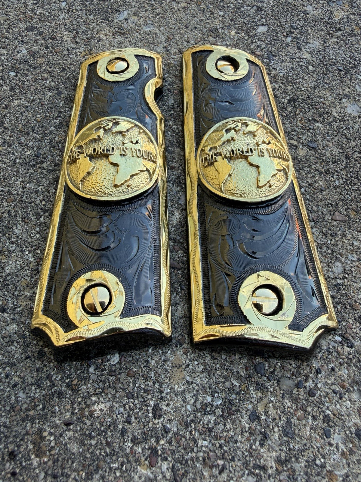 1911 45 38 Super Full Size WORLD IS YOURS Gold Gun Pistol Grip Cachas &24K Screw