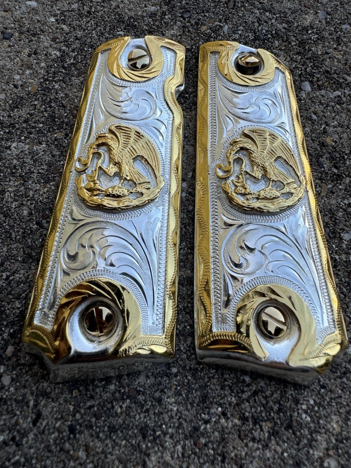 1911 45 38 Super Full Size Mexican Eagle Gold Gun Pistol Grip Cachas & 24K Screw