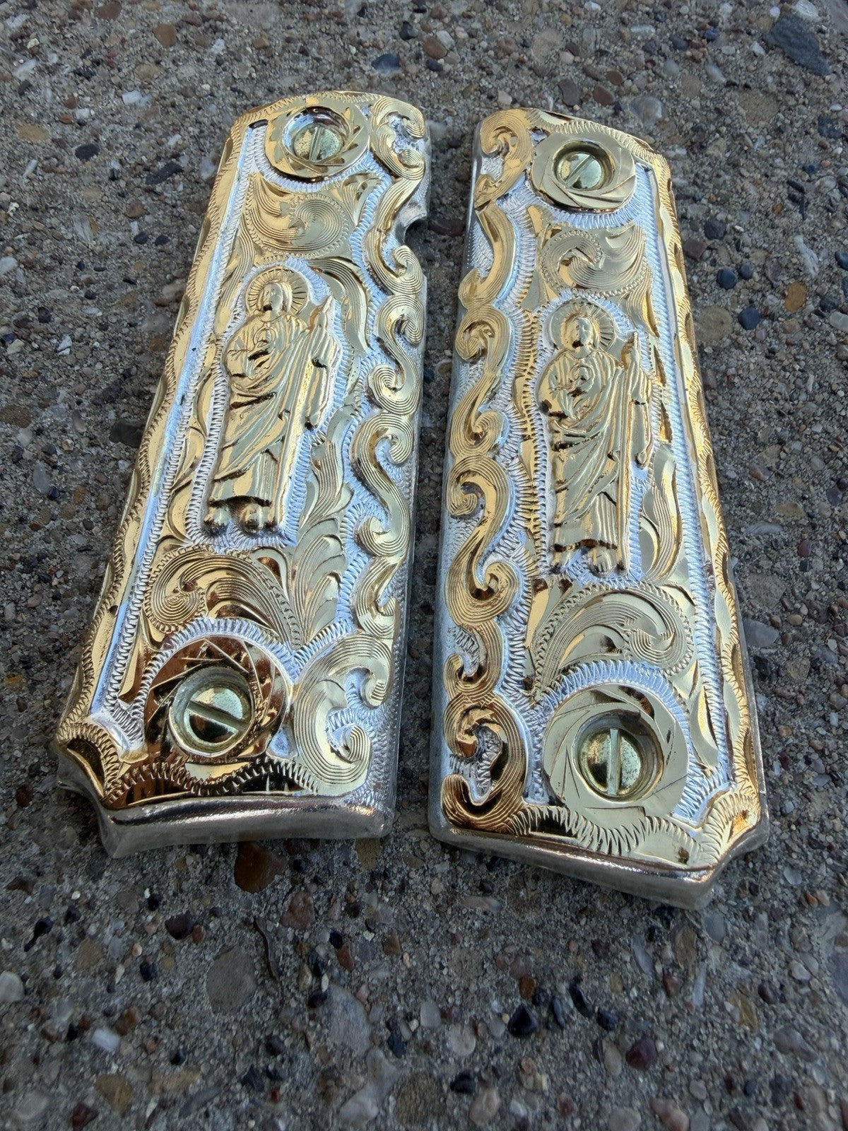 1911 45 38 Super Full Size San Judas Gold Gun Pistol Grip Cachas & 24K Screws