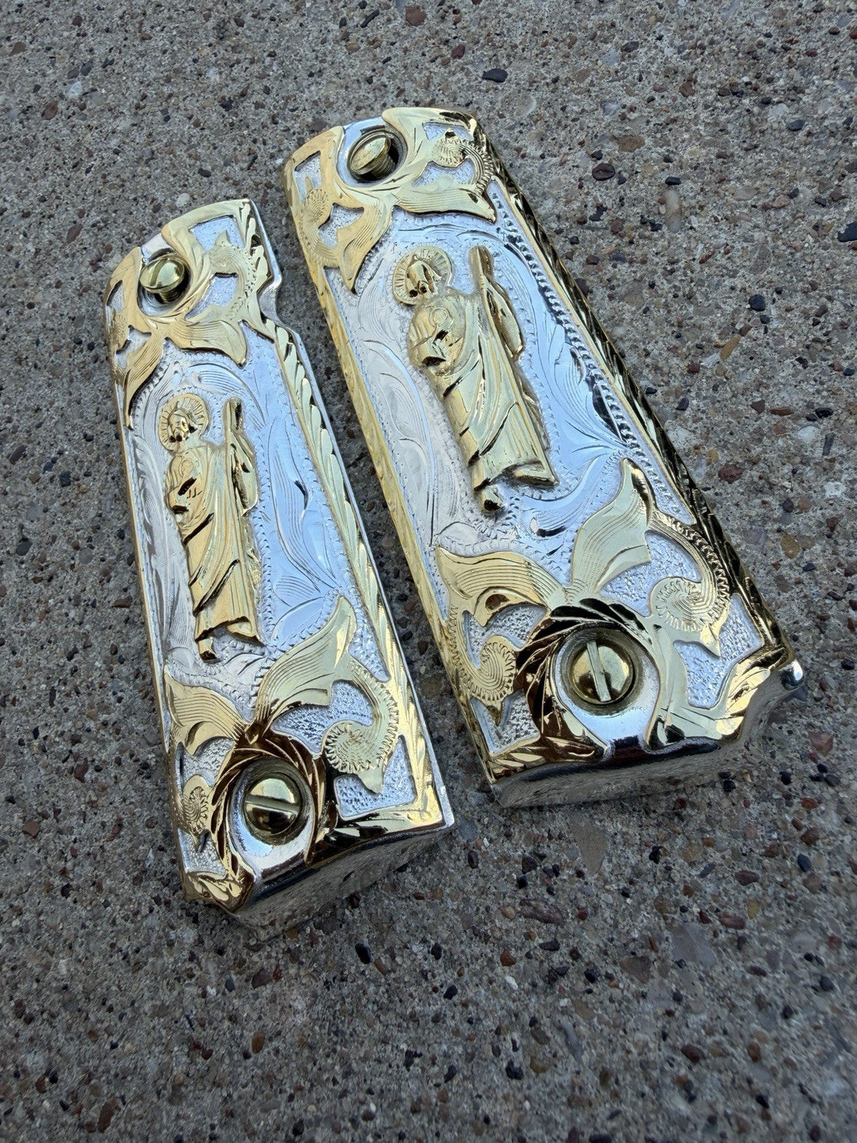 1911 45 38 Super Full Size San Judas Gold Gun Pistol Grip Cachas & 24K Screws