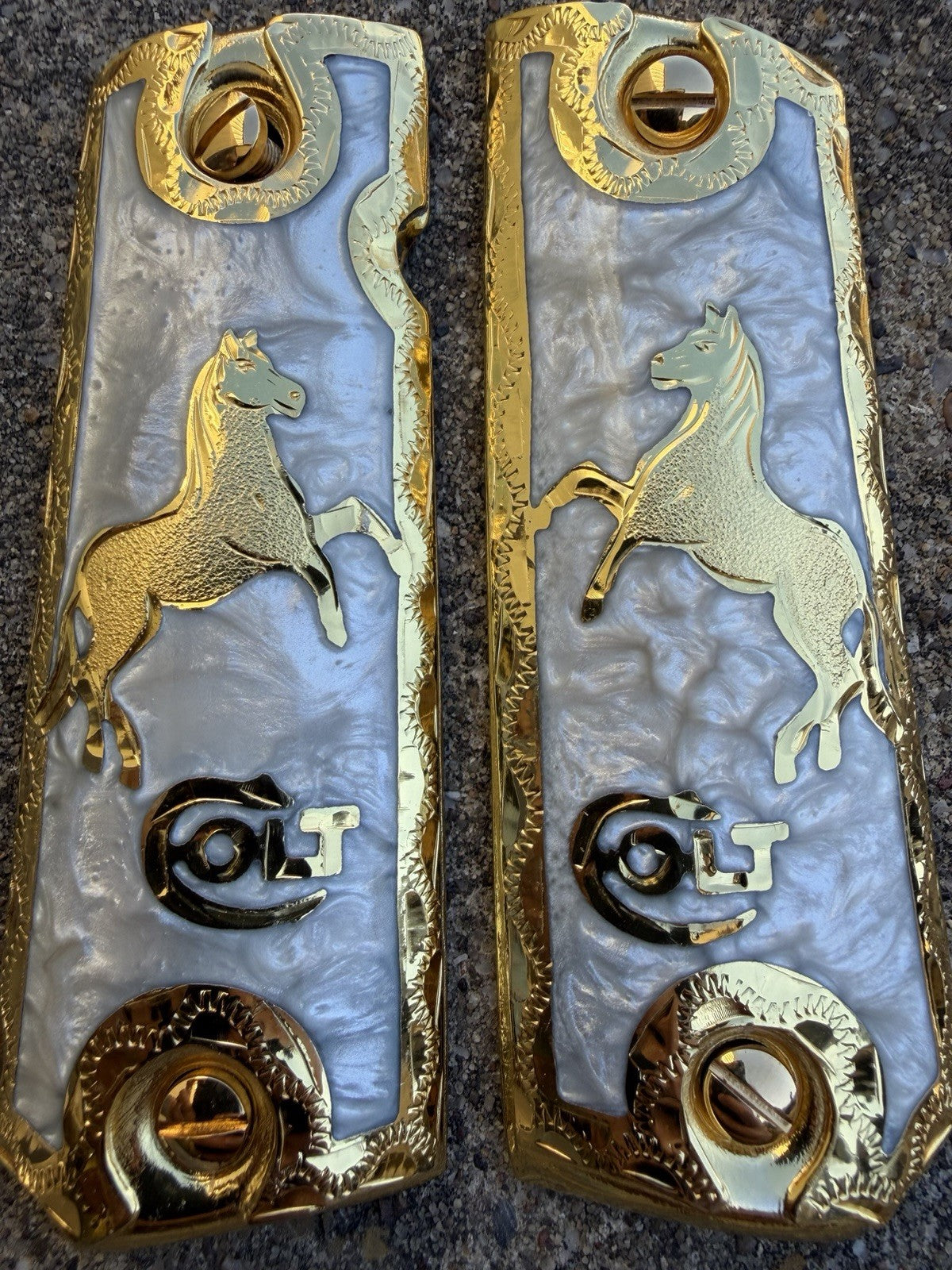 1911 45 38 Super Full Size Horse Gold Gun Pistol Grip Cachas & 24K Screws