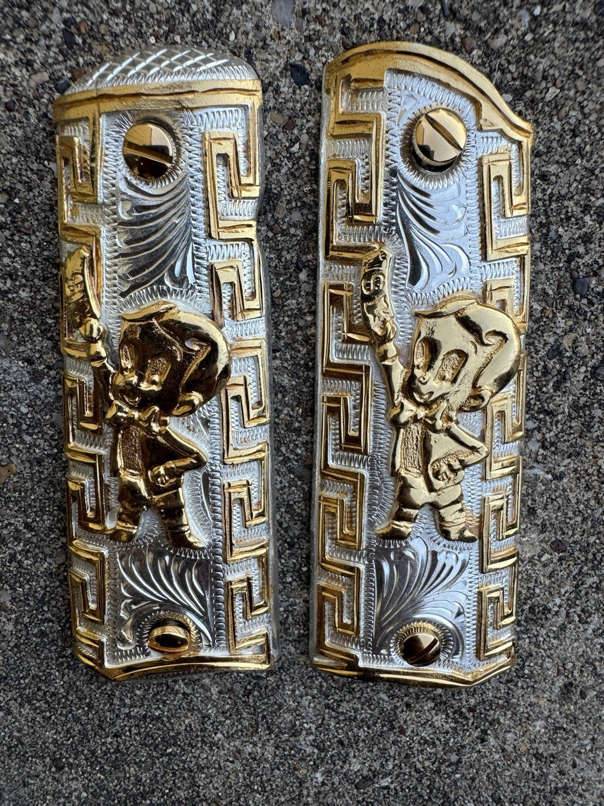 1911 45 38 Super Full Size Richie Rich Gold Gun Pistol Grip Cachas & 24K Screws