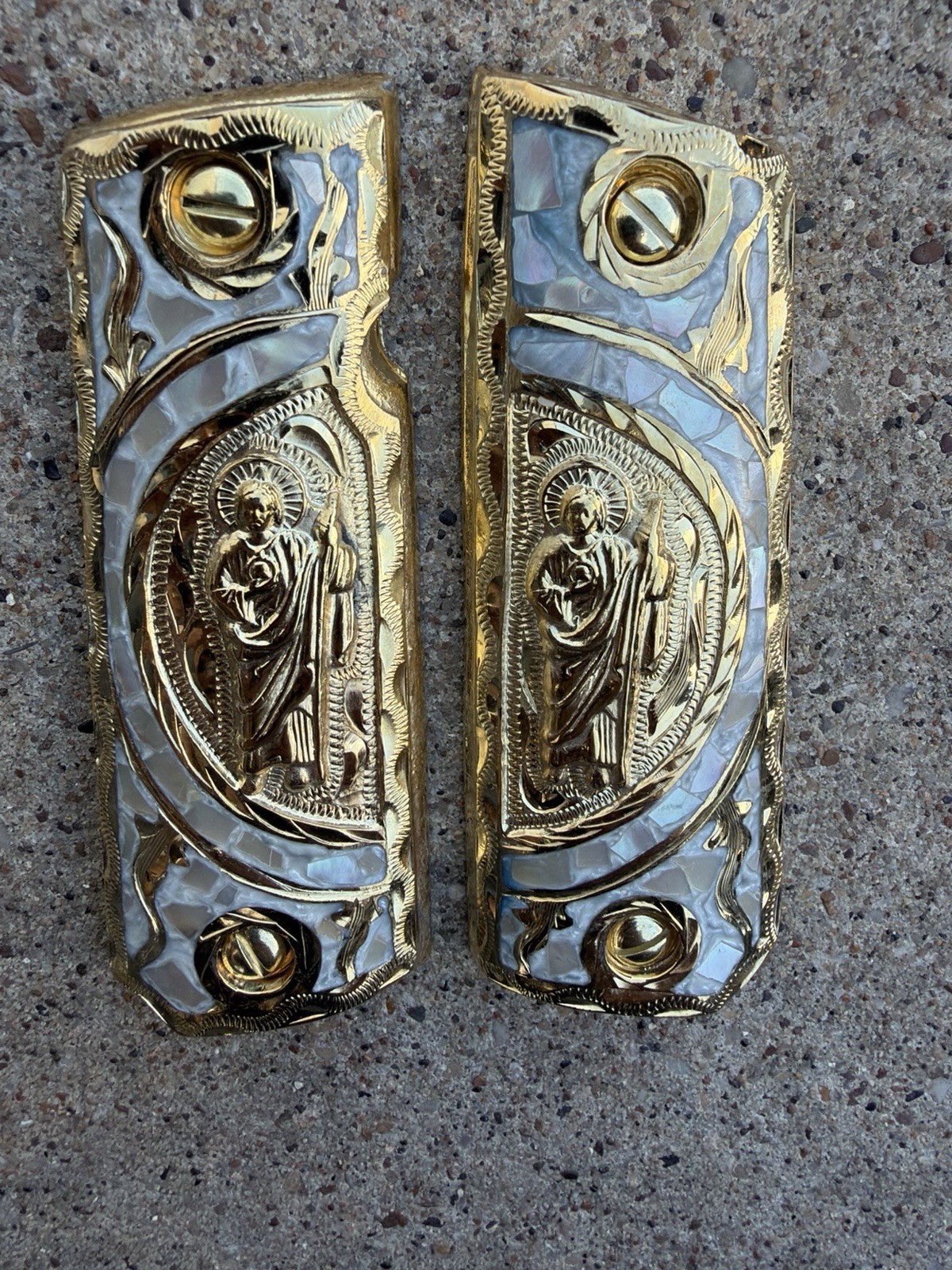 1911 45 38 Super Full Size San Judas Gold Gun Pistol Grip Cachas & 24K Screws