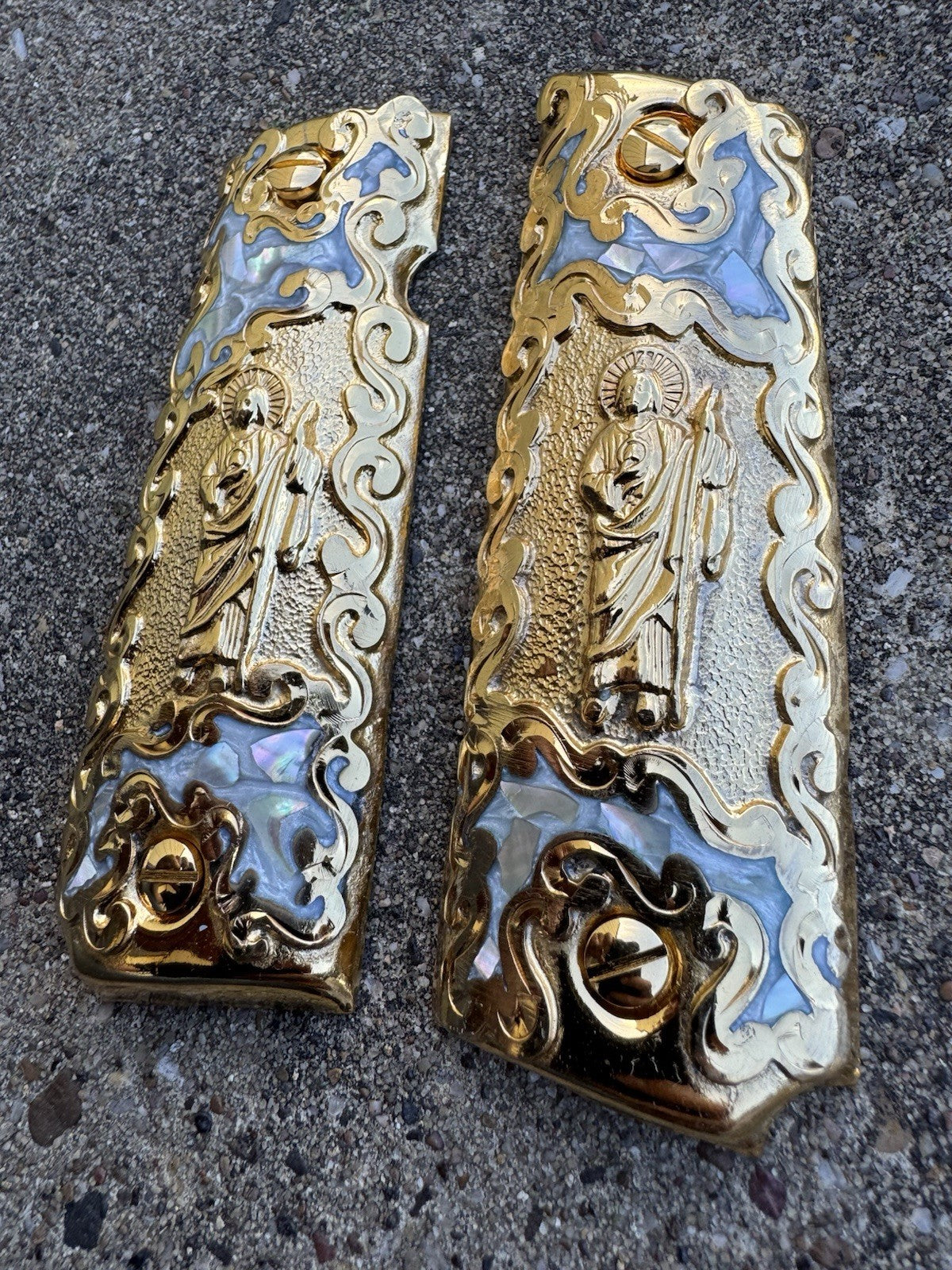 1911 45 38 Super Full Size San Judas Gold Gun Pistol Grip Cachas & 24K Screws
