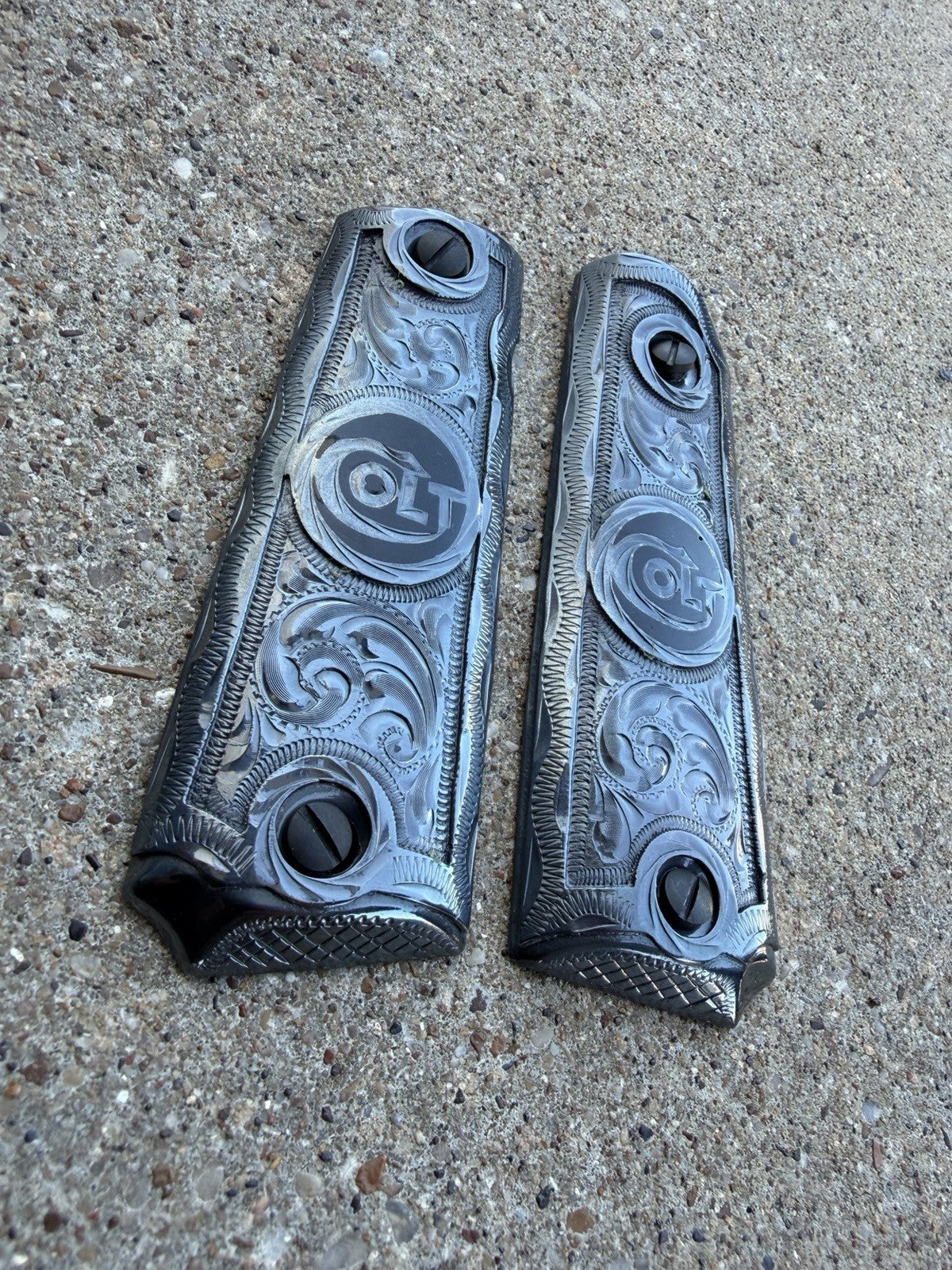 1911 45 38 Super Full Size COLT Gun Pistol Grip Cachas & Screws