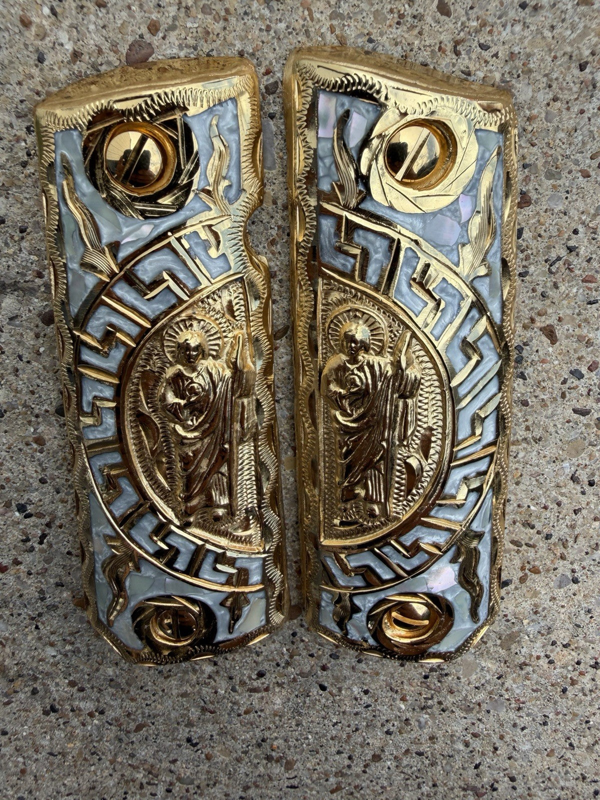 1911 45 38 Super Full Size San Judas Gold Gun Pistol Grip Cachas & 24K Screws