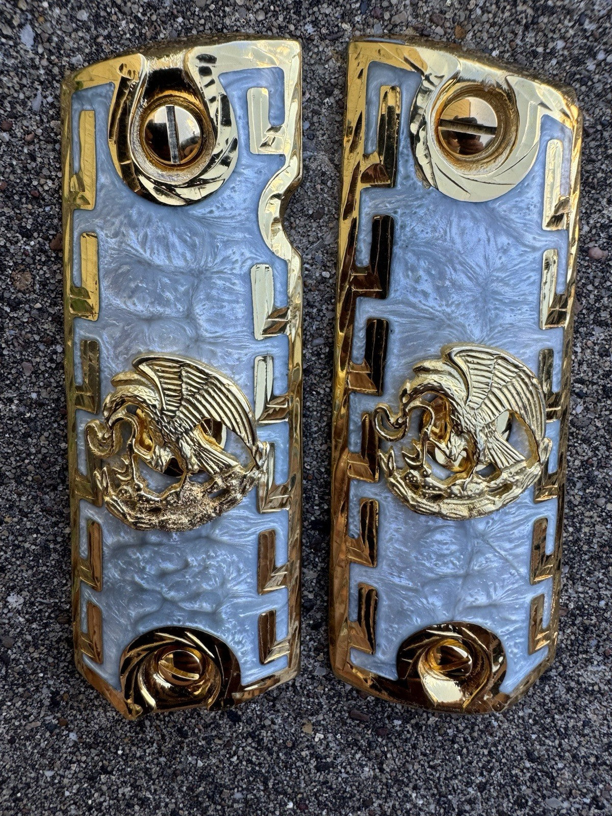 1911 45 38 Super Full Size Aguila Gold Gun Pistol Grip Cachas & 24K Screws