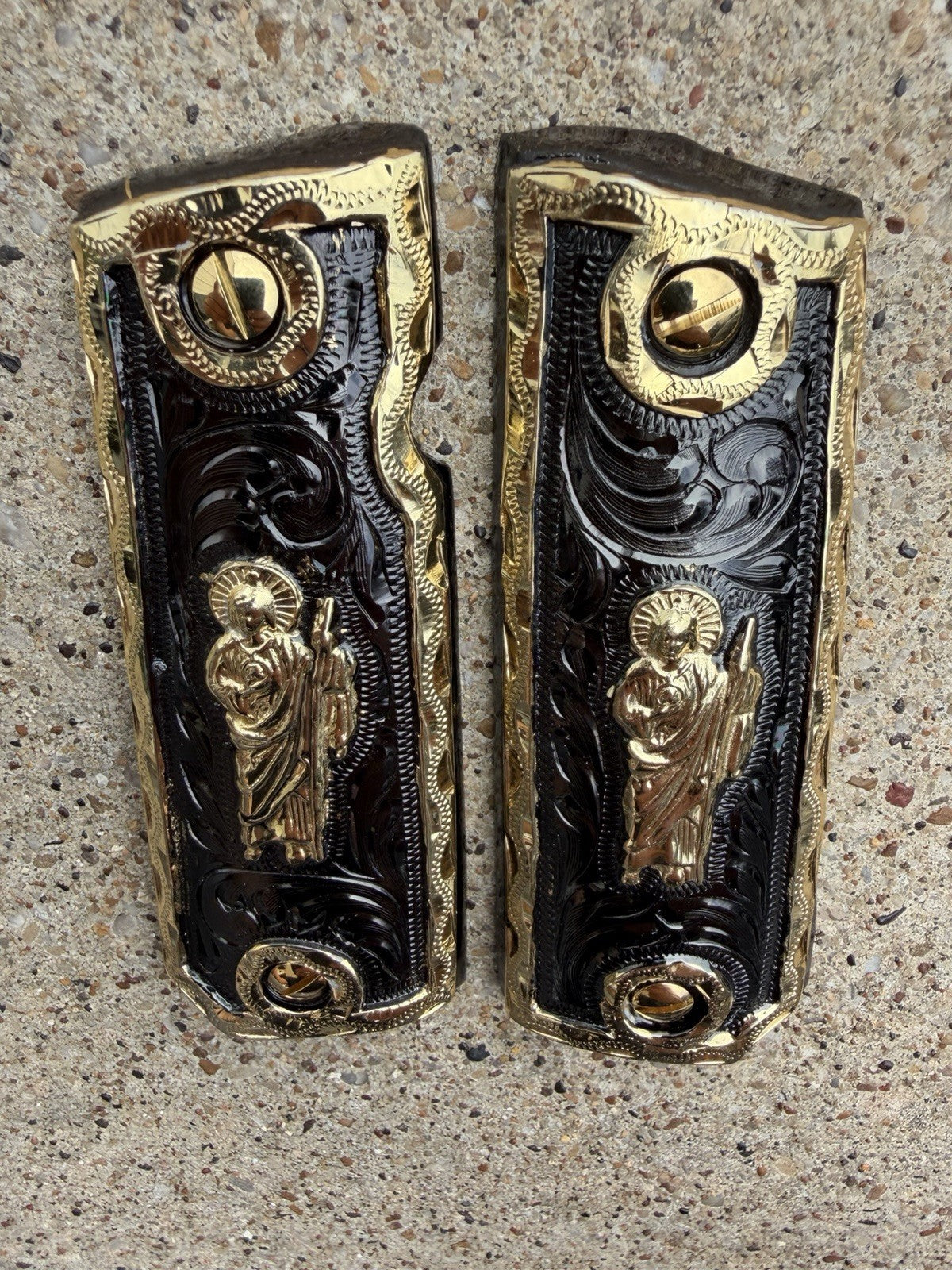 1911 45 38 Super Full Size San Judas Gold Gun Pistol Grip Cachas & 24K Screws