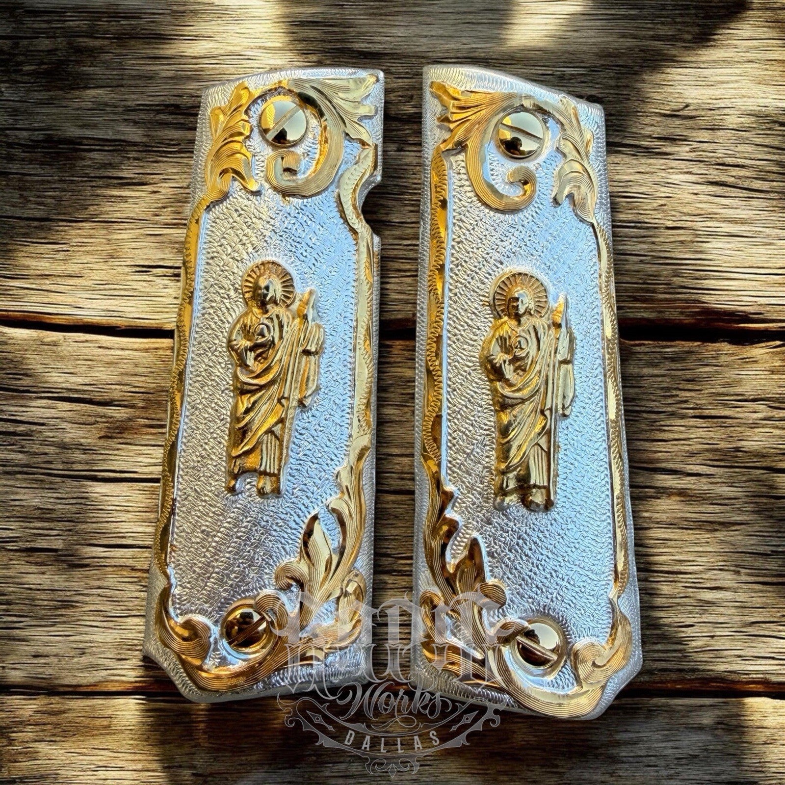 1911 45 38 Super Full Size San Judas Gold Gun Pistol Grip Cachas & 24K Screws