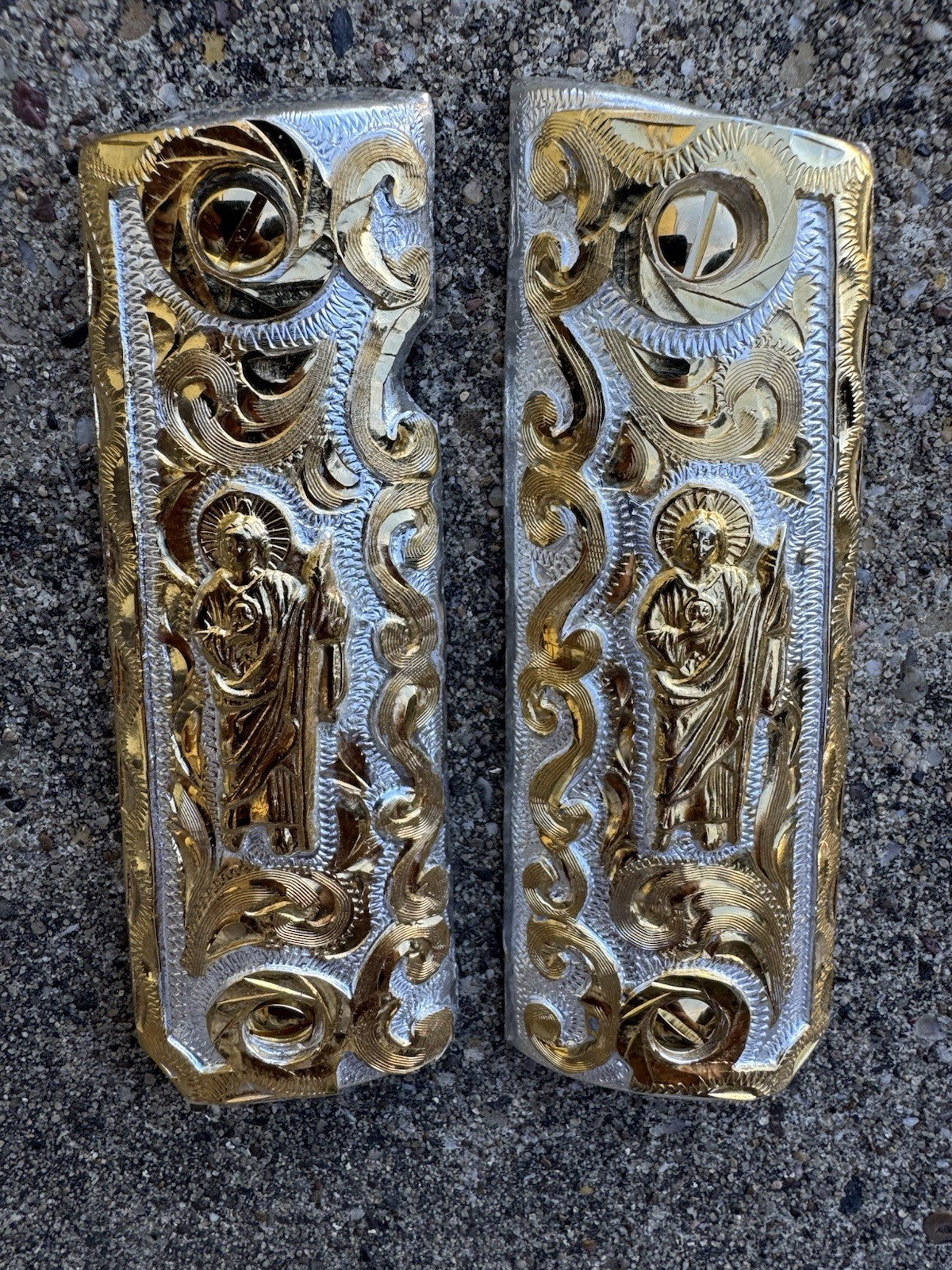 1911 45 38 Super Full Size San Judas Gold Gun Pistol Grip Cachas & 24K Screws