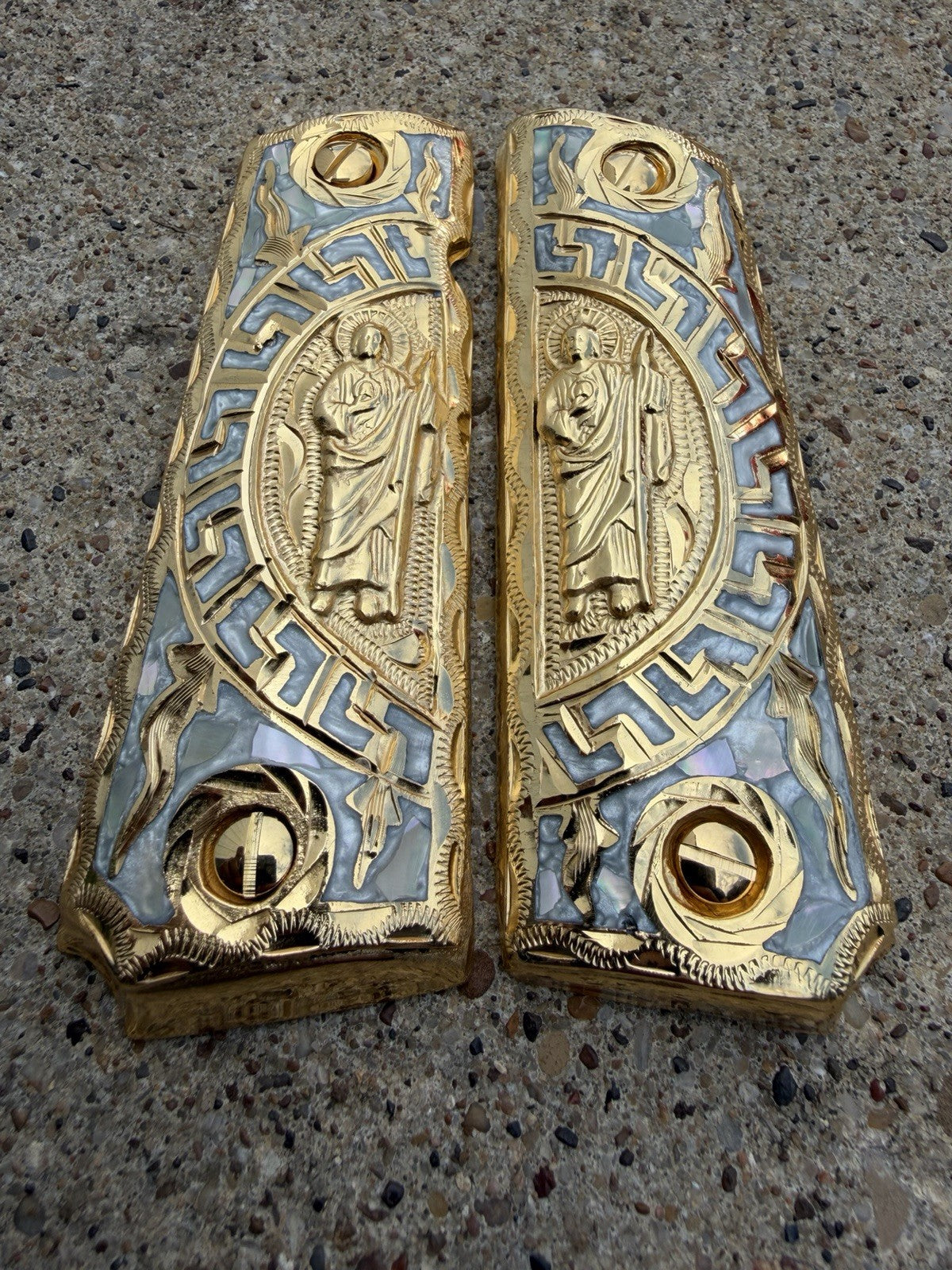 1911 45 38 Super Full Size San Judas Gold Gun Pistol Grip Cachas & 24K Screws