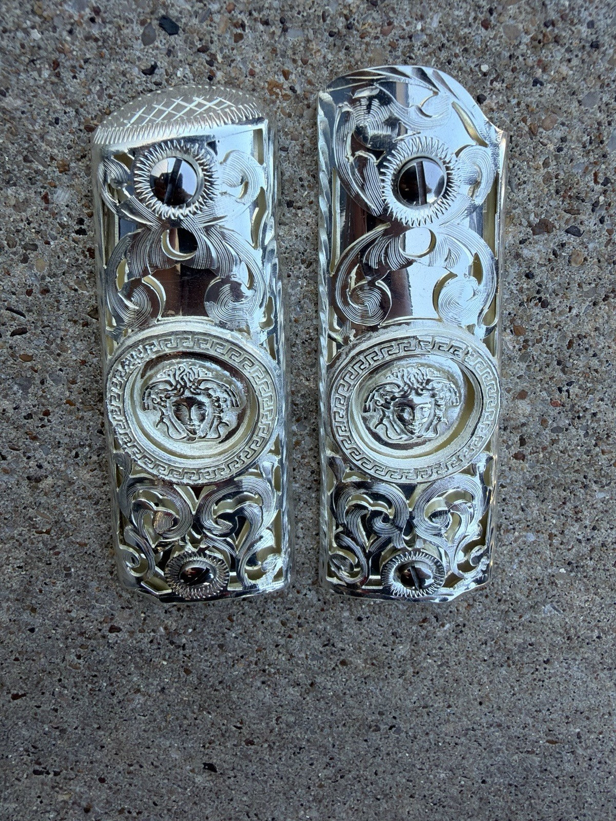 1911 45 38 Super Full Size Versace Gun Pistol Grip Cachas & Polished Screws
