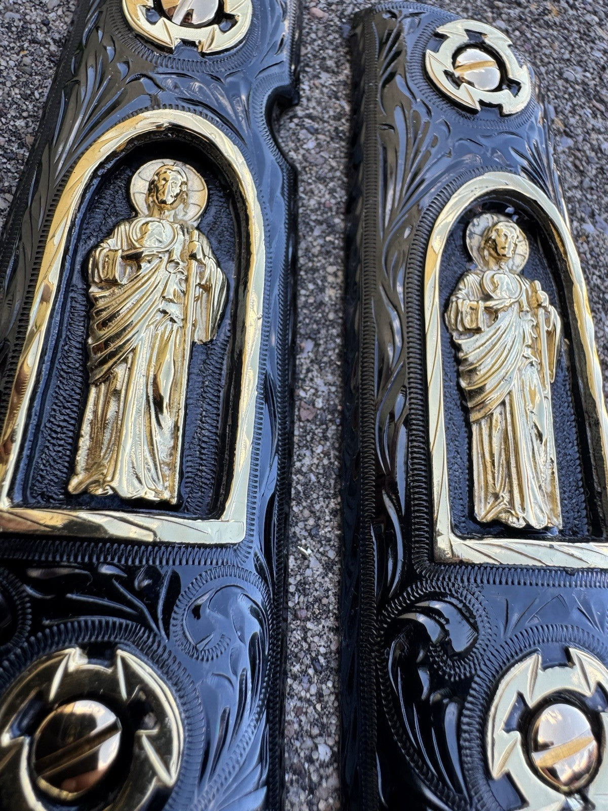 1911 45 38 Super Full Size San Judas Gold Gun Pistol Grip Cachas & 24K Screws