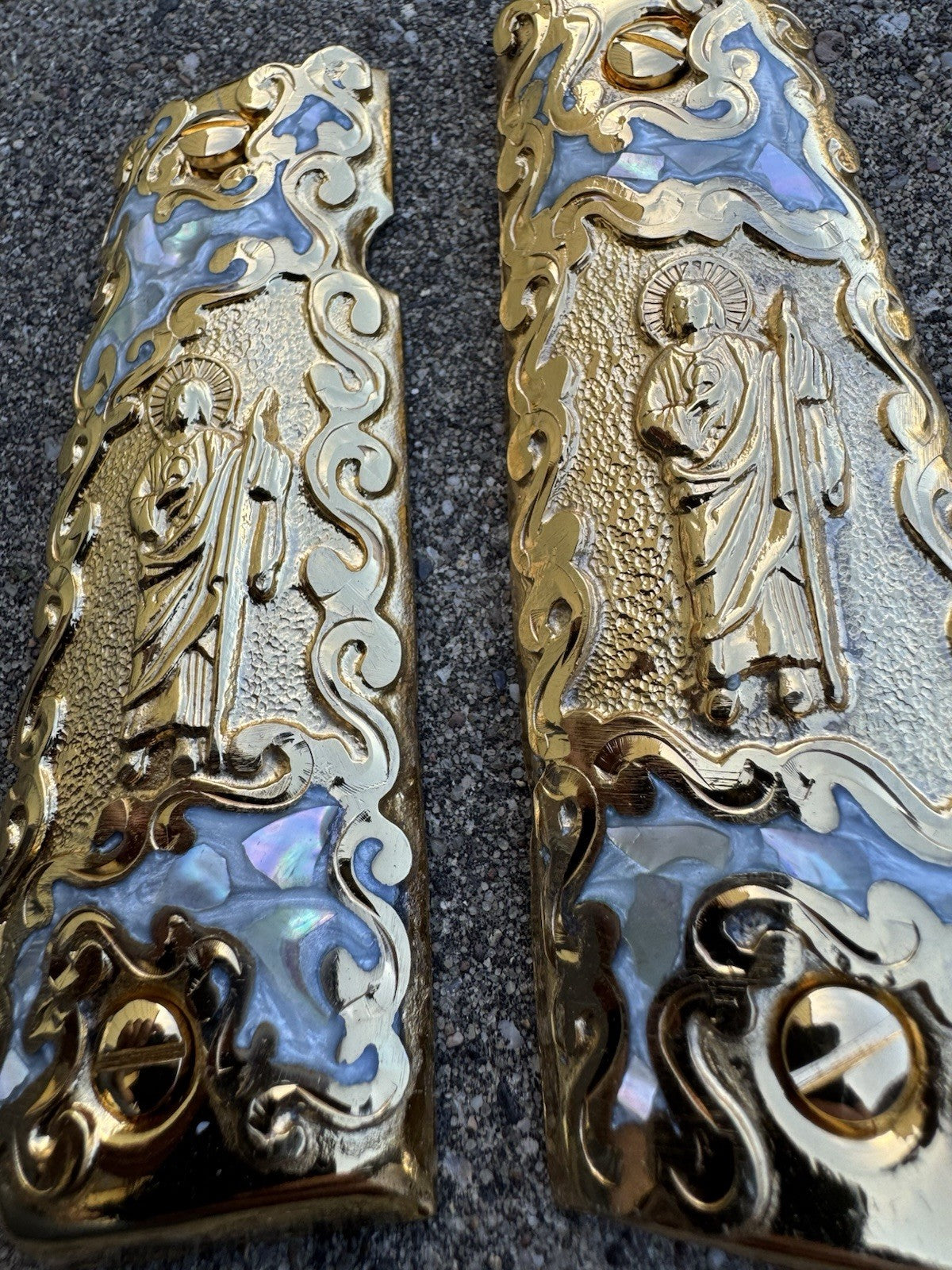 1911 45 38 Super Full Size San Judas Gold Gun Pistol Grip Cachas & 24K Screws