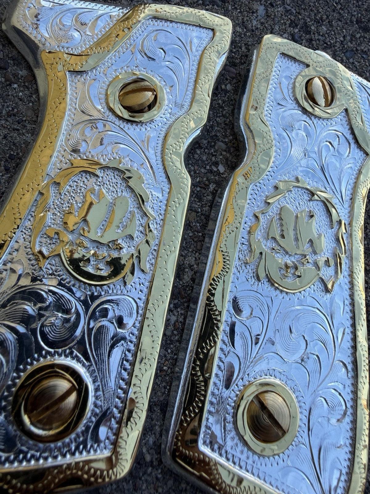 Beretta 92FS Cachas Chucky Gold Plated Pistol Custom Grips & Gold Screws