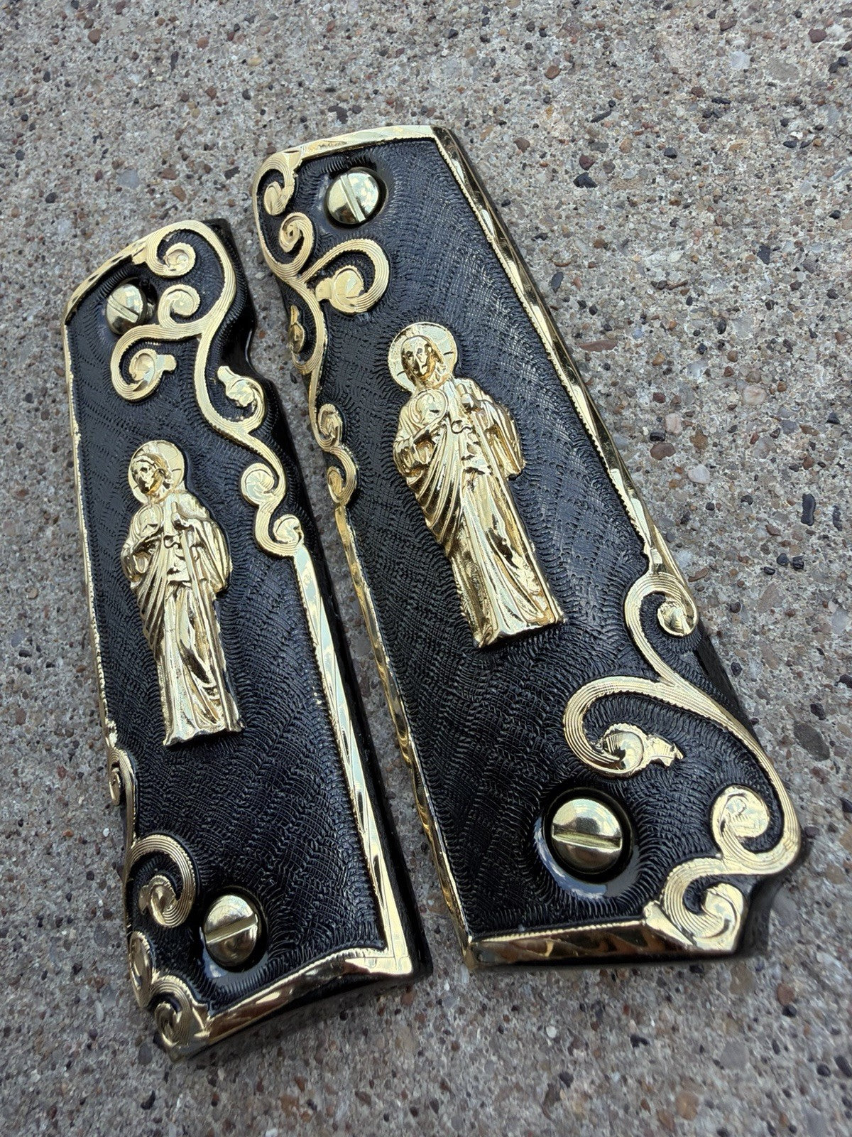 1911 45 38 Super Full Size San Judas Gold Gun Pistol Grip Cachas & 24K Screws