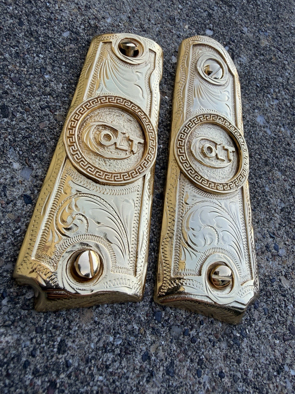 1911 45 38 Super Full Size COLT Gold Gun Pistol Grip Cachas & 24K Screws