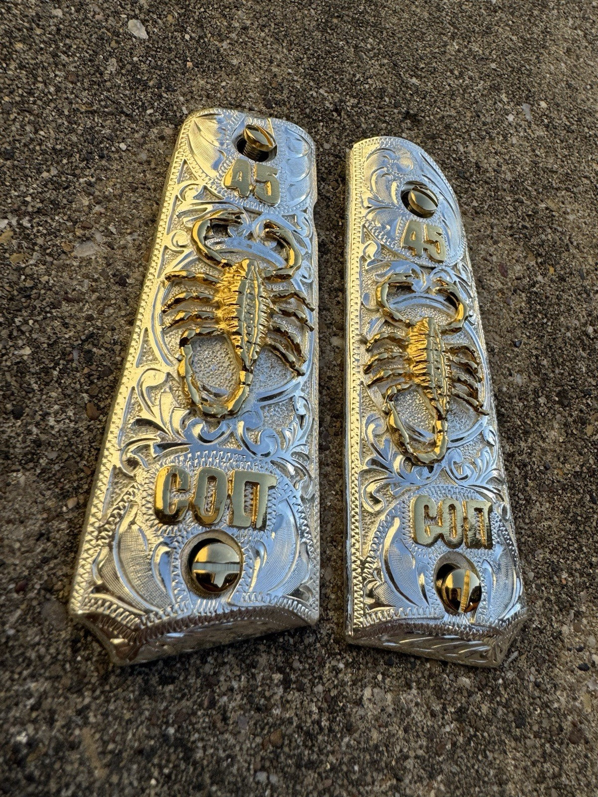 1911 45 38 Super Full Size Scorpion Gold Gun Pistol Grip Cachas & 24K Screws