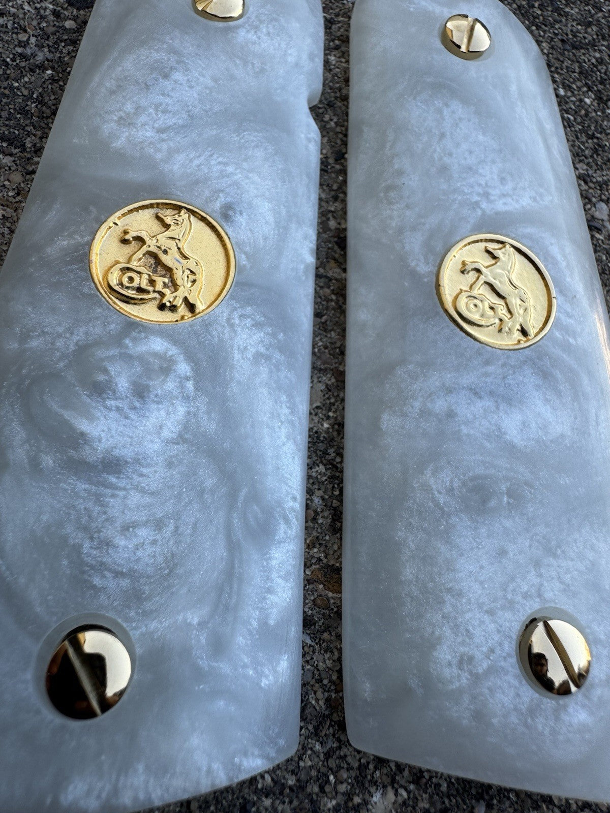 1911 45 38 Super Full Size Resin Gold Colt Coin Gun Pistol Grip Cachas