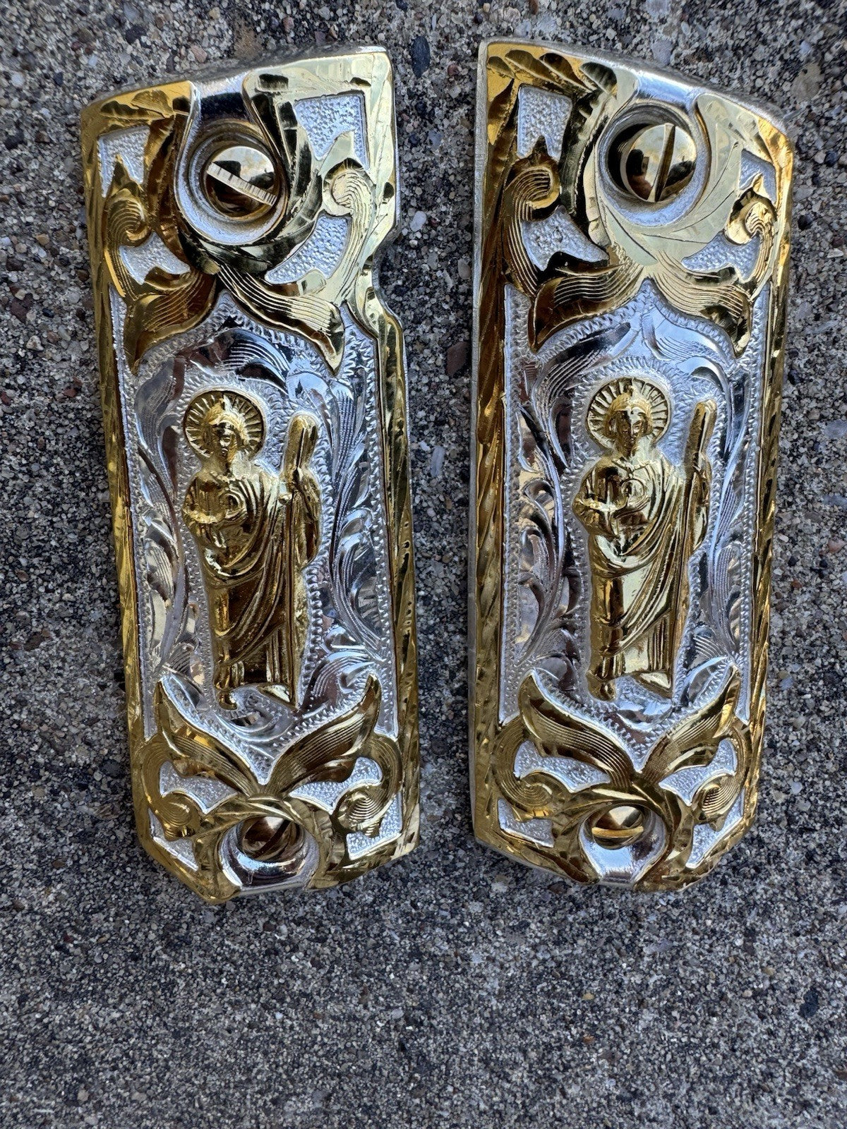 1911 45 38 Super Full Size San Judas Gold Gun Pistol Grip Cachas & 24K Screws