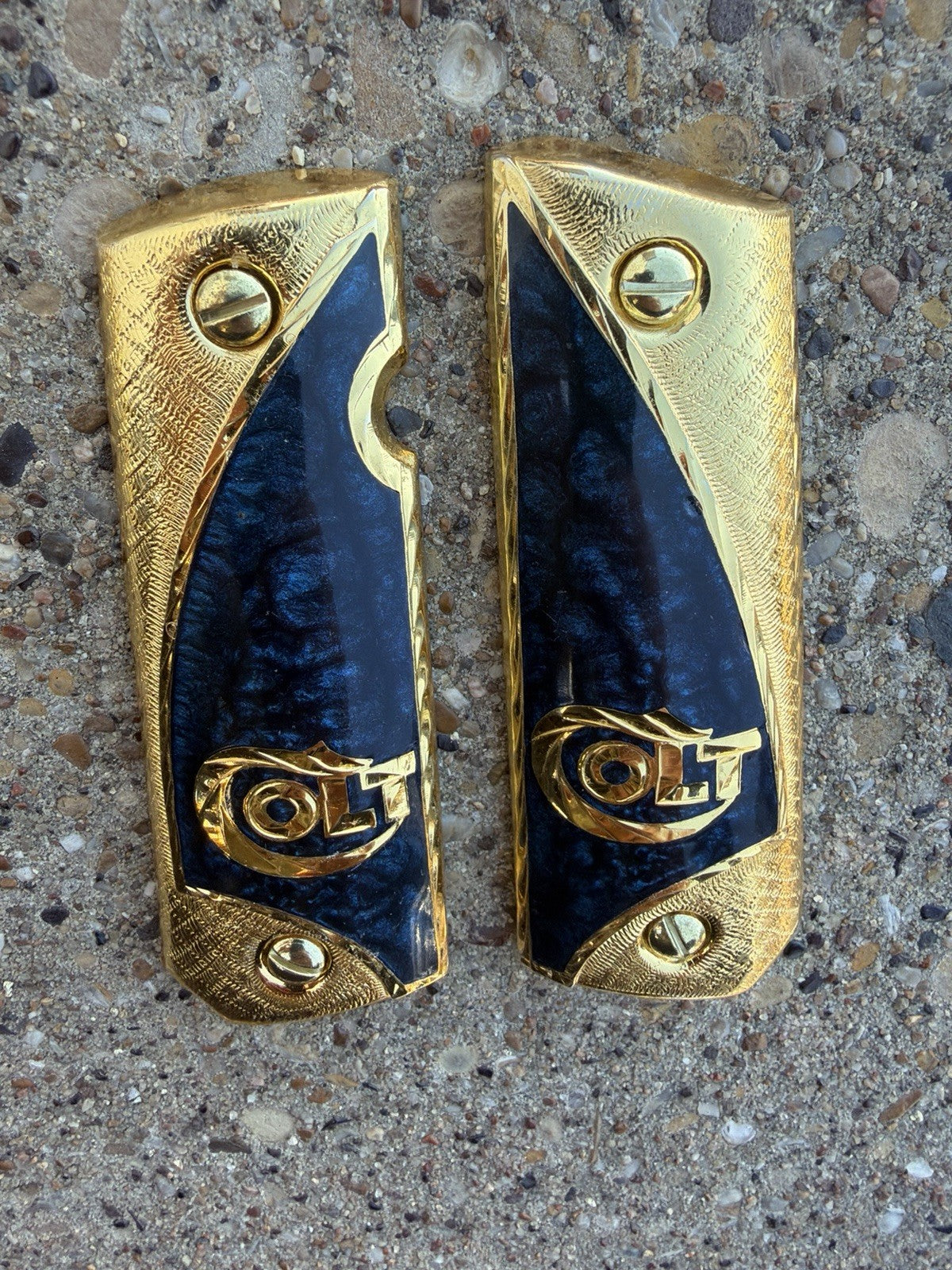 1911 45 38 Super Full Size COLT Gold Gun Pistol Grip Cachas Chapeado & 24K Screw