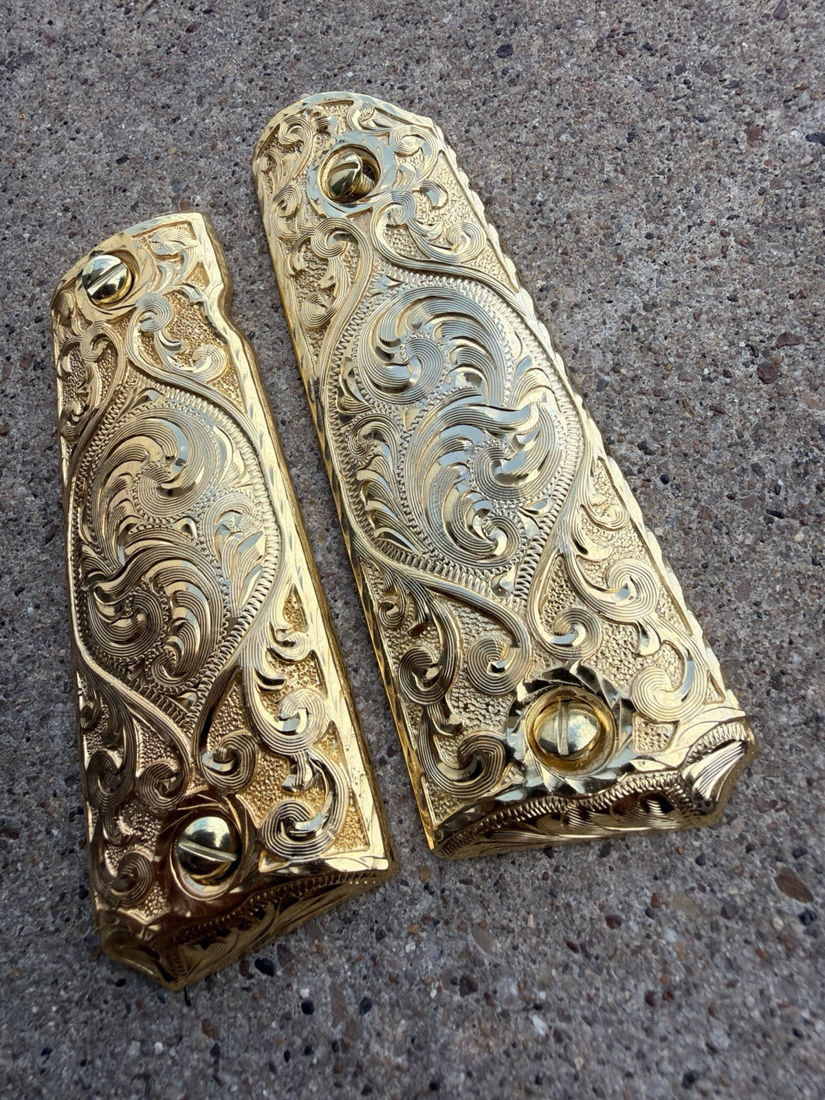 1911 45 38 Super Full Size Gold Gun Pistol Grip Cachas Chapeado & 24K Screws