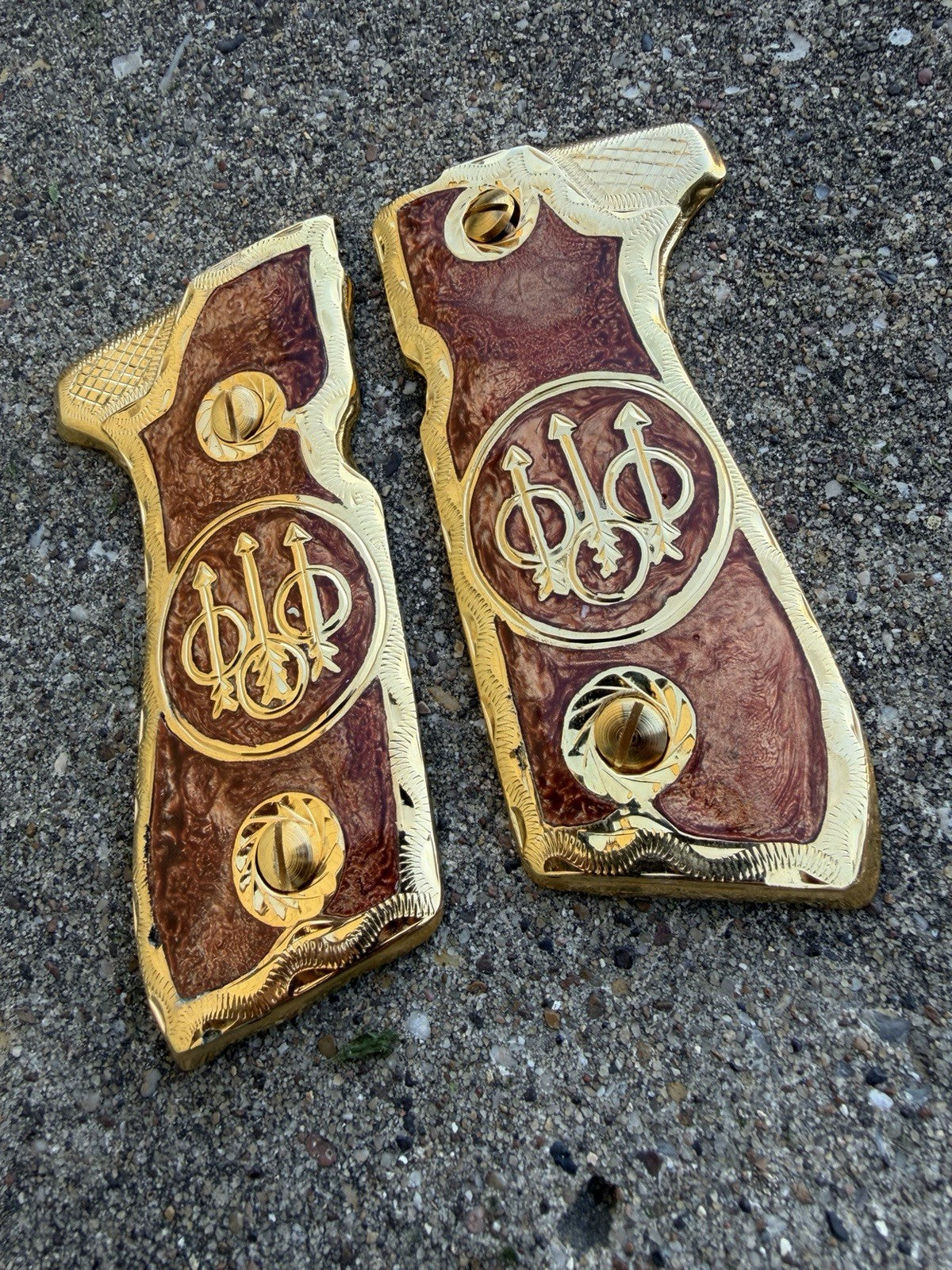 Beretta 92FS Cachas Gold Plated Pistol Custom Grips & Gold Screws